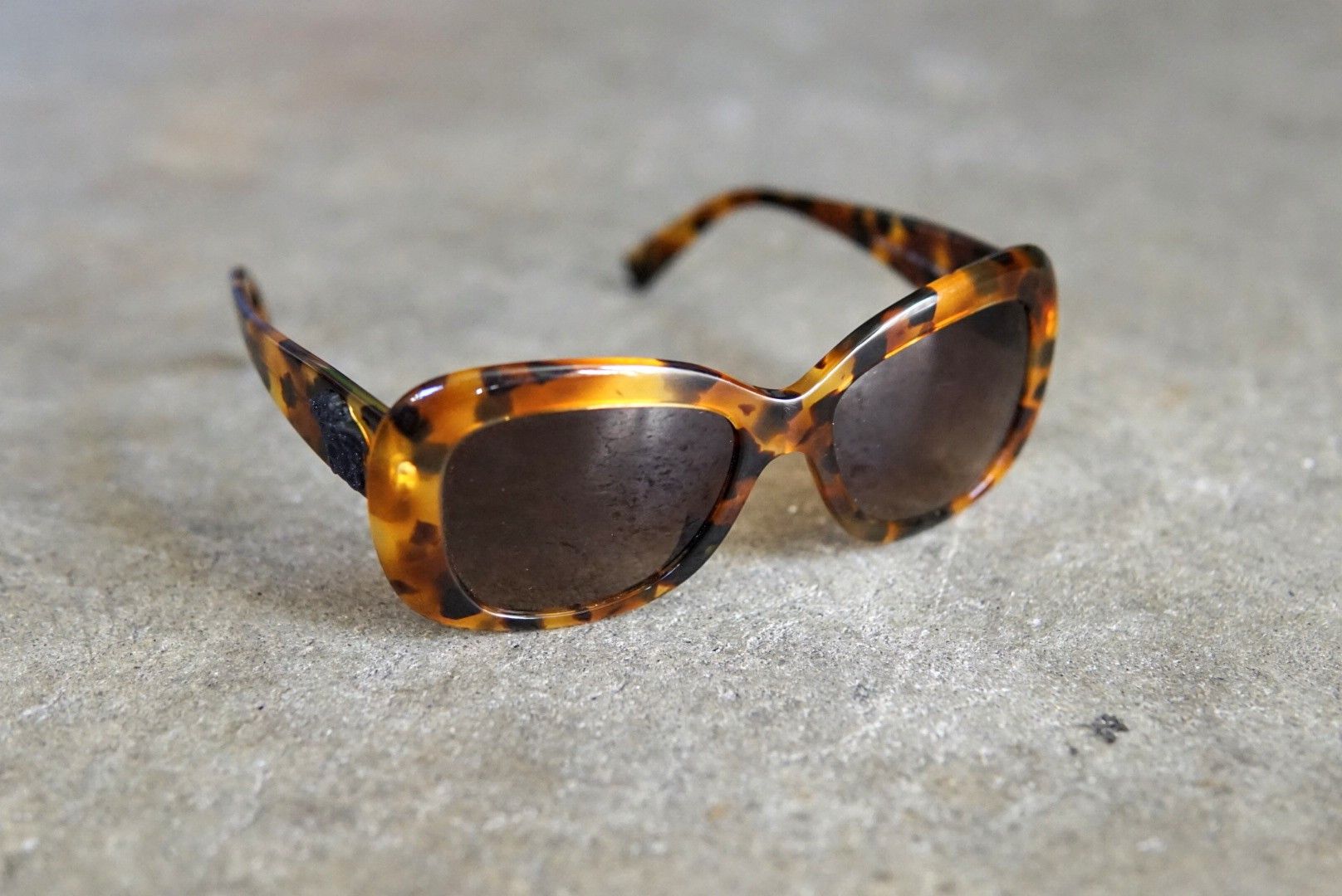 image of Versace Sunglasses Tortoise Oval Brown 4317 Havana Italy, Women's