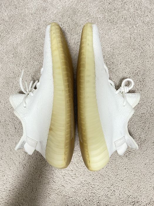 yeezys 350 v2 cream