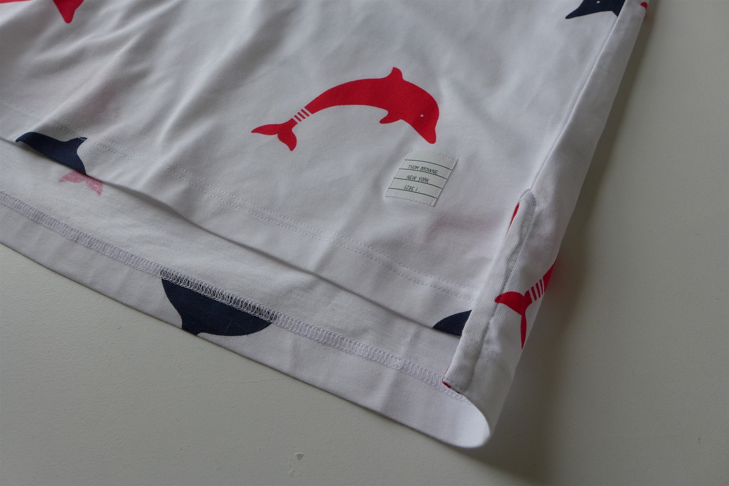 Thom Browne Thom Browne White Dolphin Print T-Shirt Size US S / EU 44-46 / 1 - 10 Thumbnail