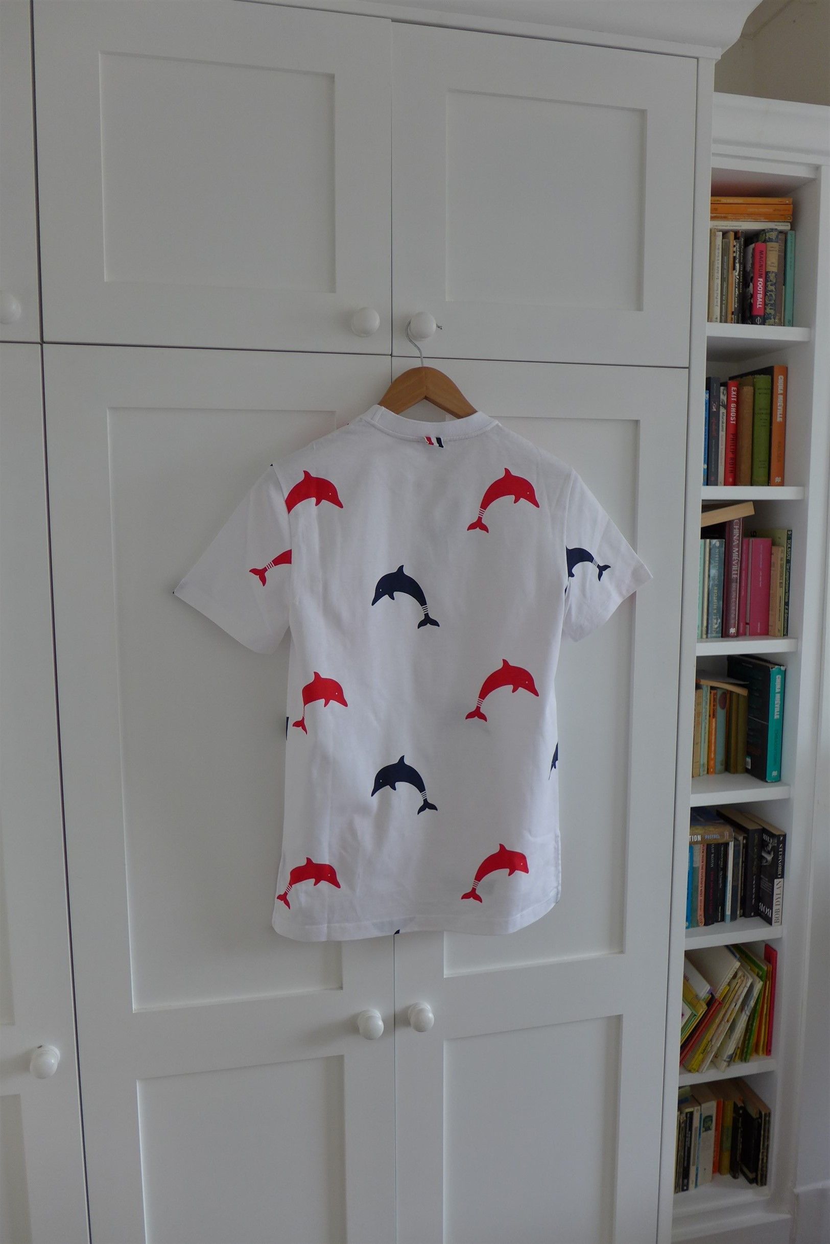 Thom Browne Thom Browne White Dolphin Print T-Shirt Size US S / EU 44-46 / 1 - 4 Thumbnail