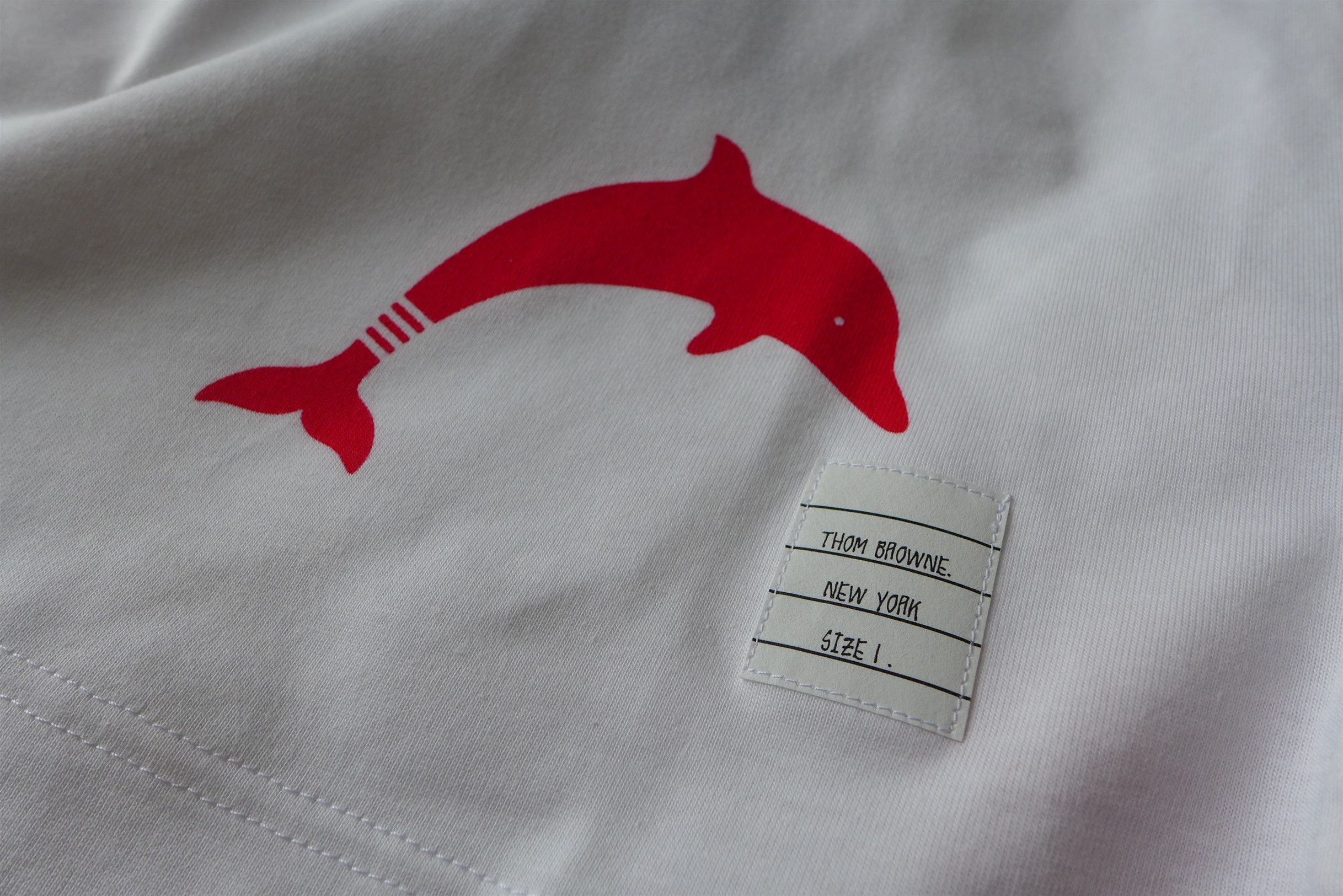 Thom Browne Thom Browne White Dolphin Print T-Shirt Size US S / EU 44-46 / 1 - 11 Thumbnail