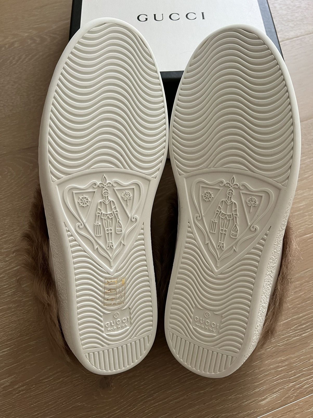 Gucci Gucci Ace Fur low top Trainer Sneakers Size US 7.5 / EU 40-41 - 7 Thumbnail