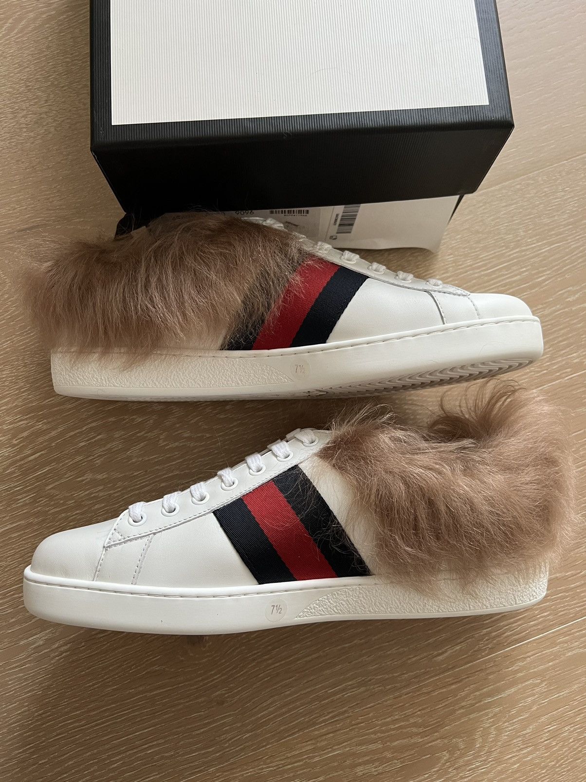 Gucci Gucci Ace Fur low top Trainer Sneakers Size US 7.5 / EU 40-41 - 5 Thumbnail