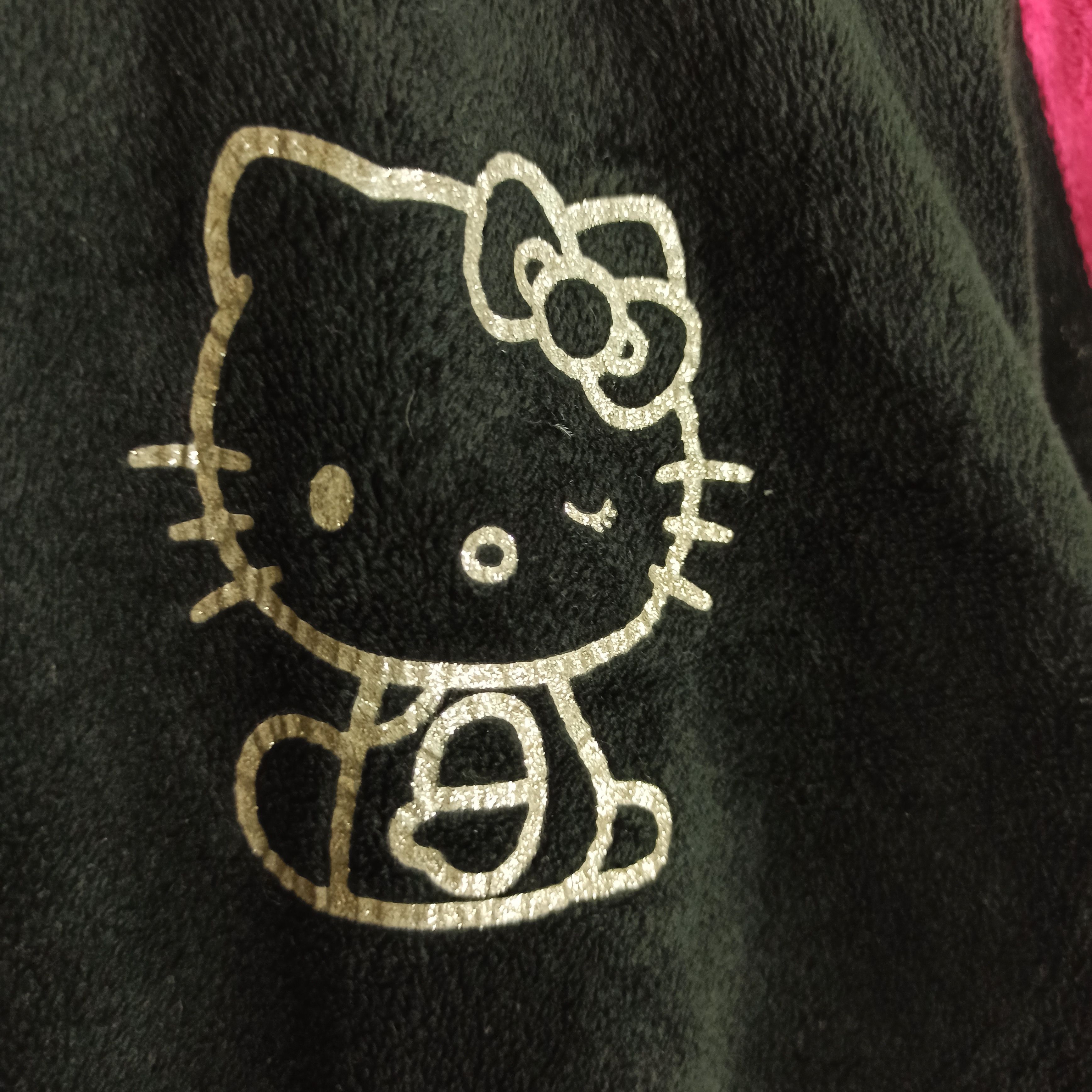 Beauty Beast 🔥STEALS🔥 Hello Kitty Big Logo Sweater Fleece fur Size L / US 10 / IT 46 - 9 Thumbnail