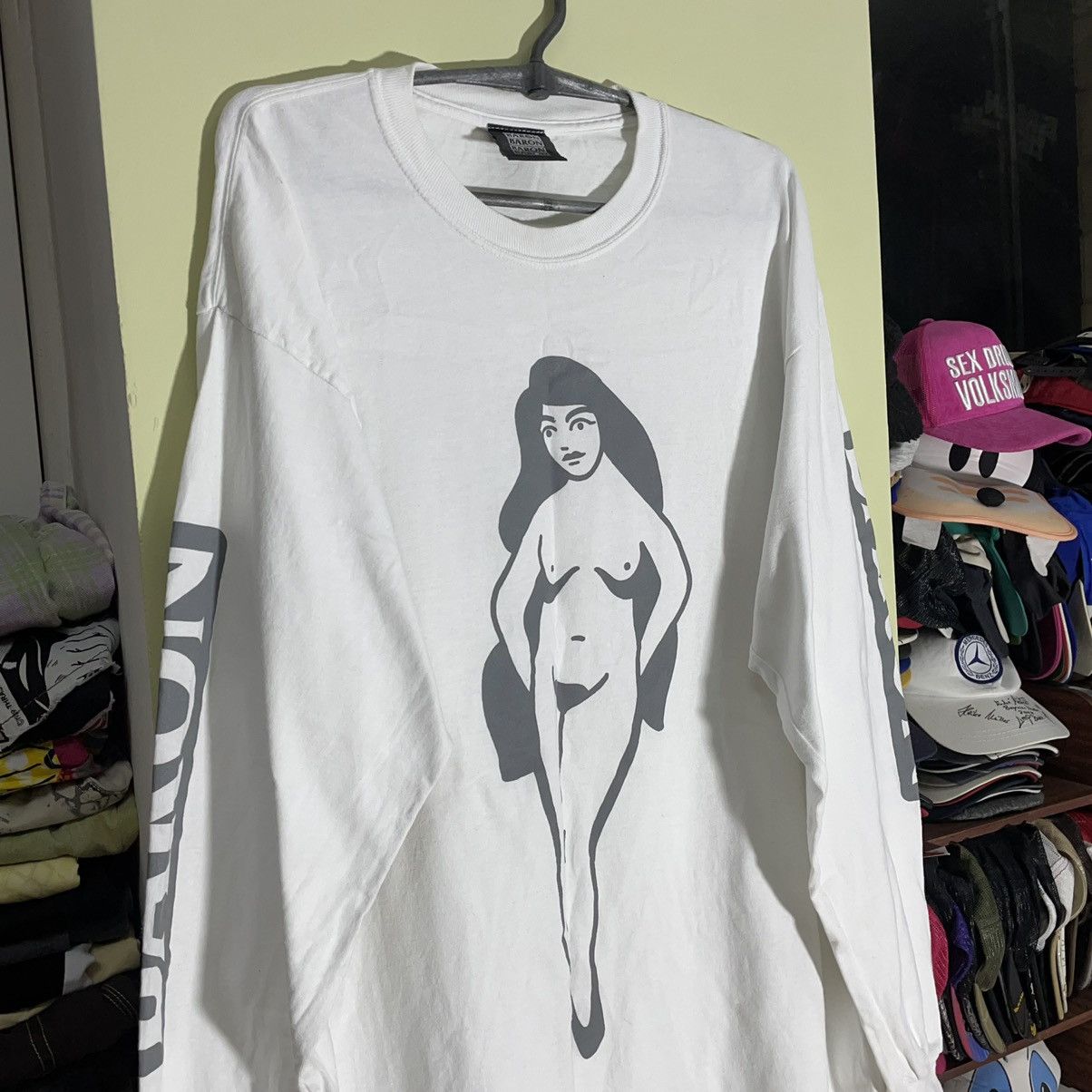 Vintage Vintage 90s Graphic Tee Oversized Cream Single Stitch Large Size US L / EU 52-54 / 3 - 3 Thumbnail