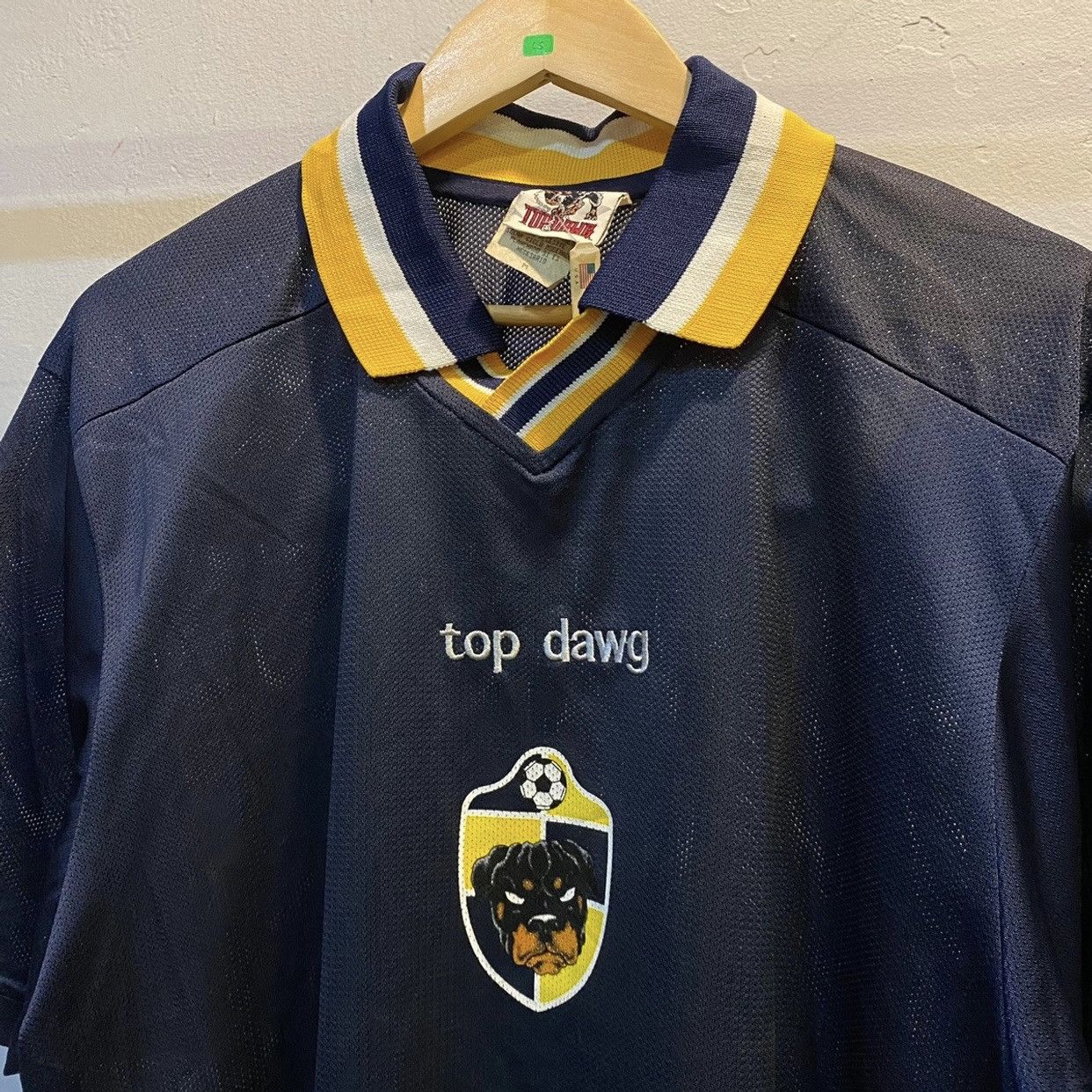 Top Dawg Entertainment Vintage With Tag‼️ top dawg centre logo jersey made in USA Size US L / EU 52-54 / 3 - 3 Thumbnail