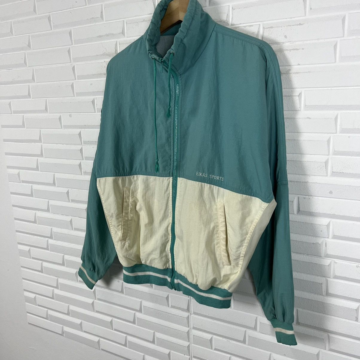 Japanese Brand RARE COLOUR EIKAS SPORTS BOMBER JACKET Size US M / EU 48-50 / 2 - 2 Thumbnail