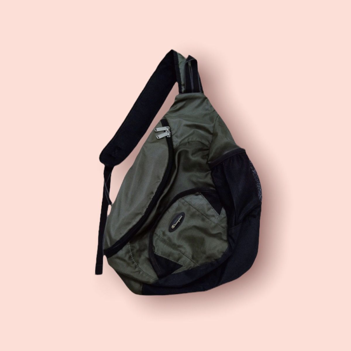 VINTAGE CHAMPION BODYBAG