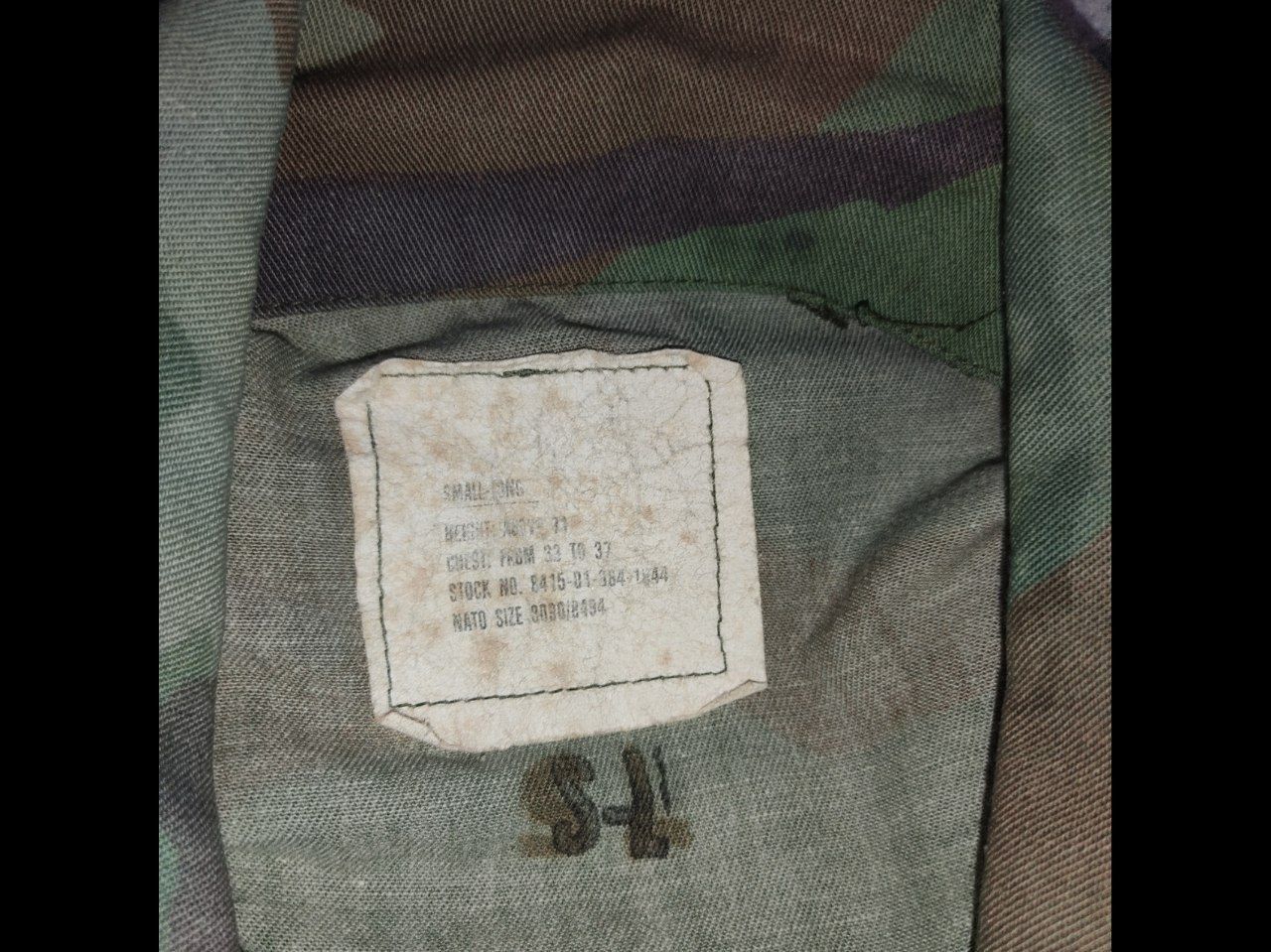 Vintage Vintage Army Camo Jacket Size US L / EU 52-54 / 3 - 5 Thumbnail