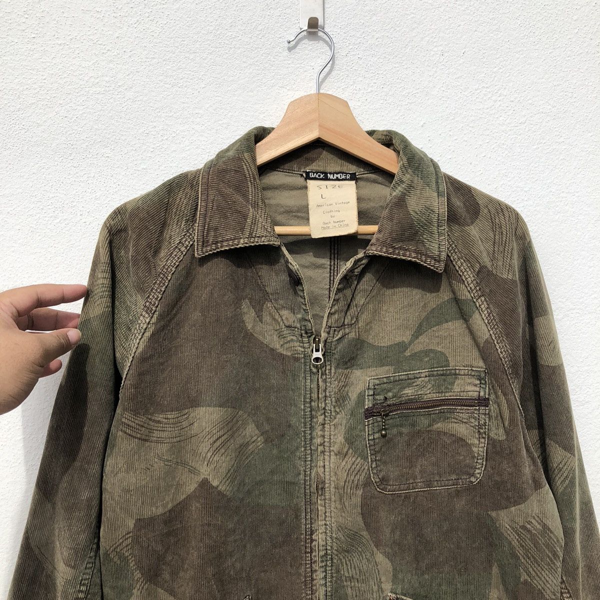 Japanese Brand MILITARY COLLECTIONS SURVIVAL JACKET CAMO BACK NUMBER Size US L / EU 52-54 / 3 - 3 Thumbnail