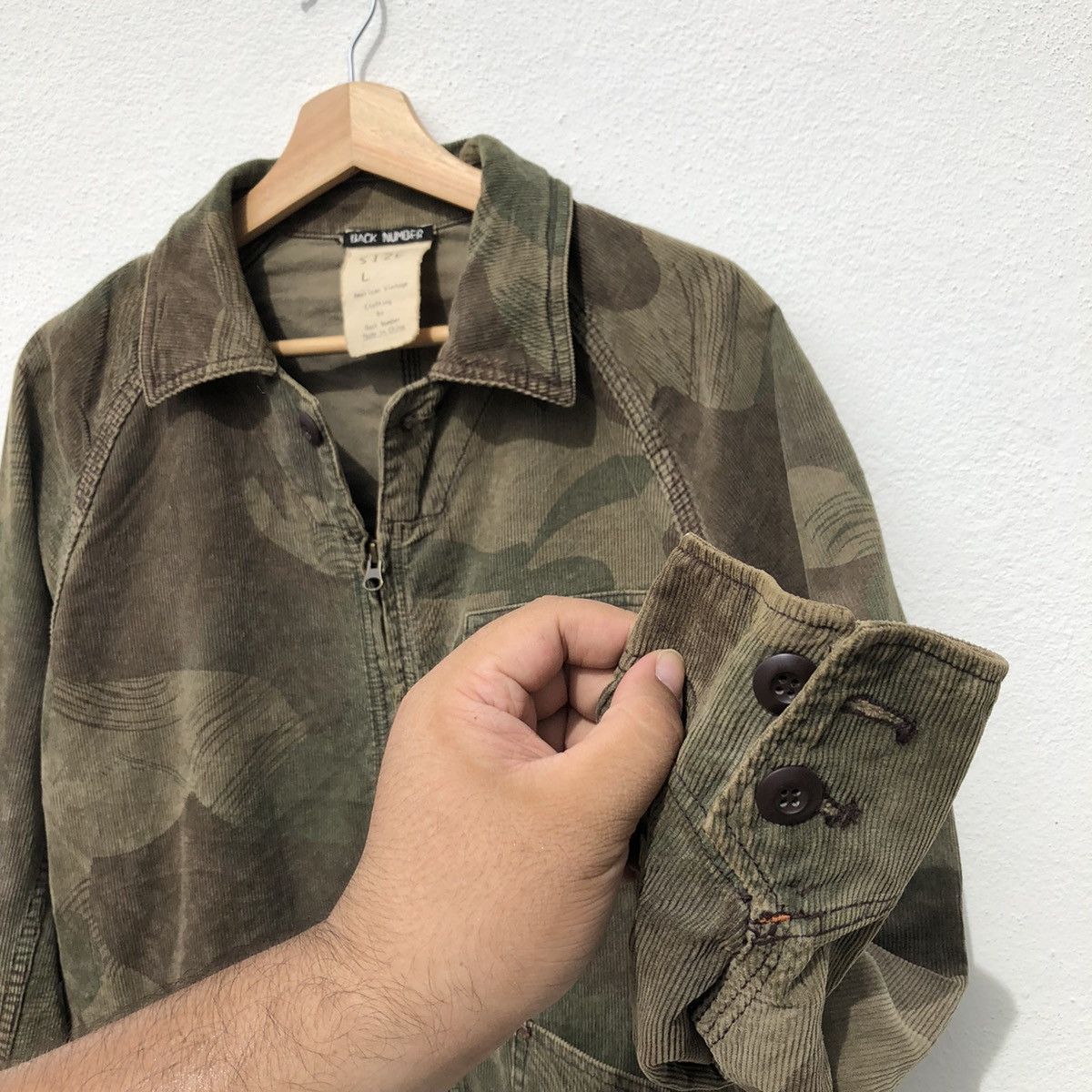 Japanese Brand MILITARY COLLECTIONS SURVIVAL JACKET CAMO BACK NUMBER Size US L / EU 52-54 / 3 - 5 Thumbnail