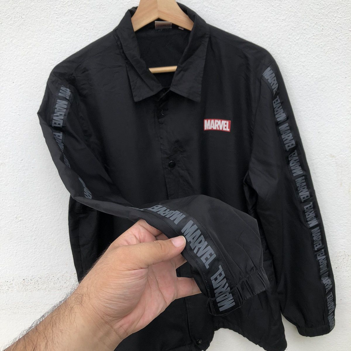 Japanese Brand MARVEL BIG LOGO BUTTON JACKET Size US L / EU 52-54 / 3 - 5 Thumbnail