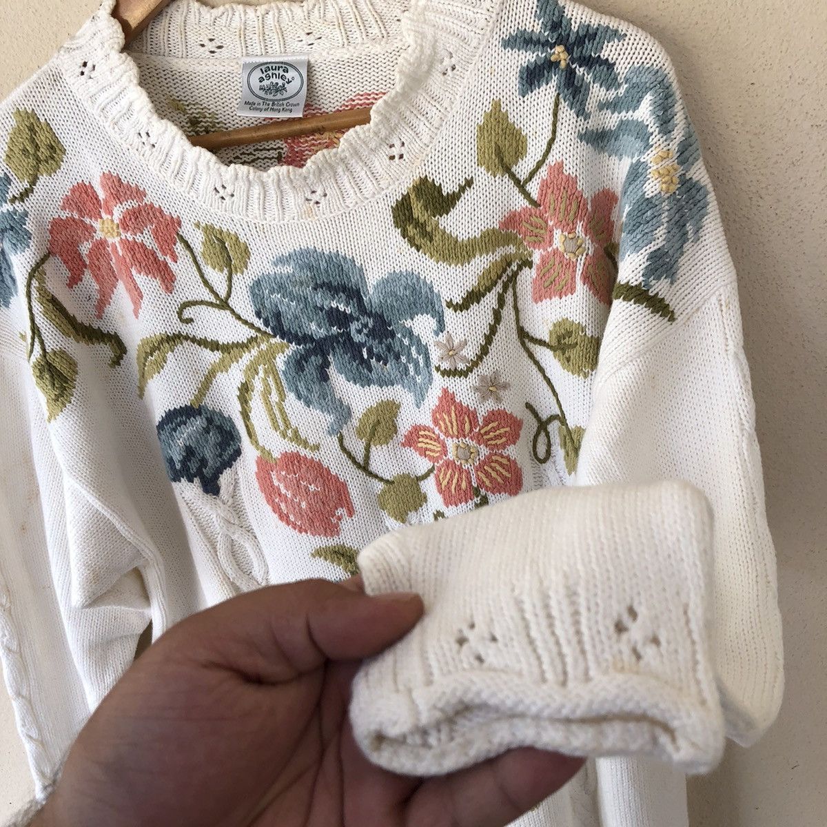 Japanese Brand VINTAGE KNITWEAR SWEATSHIRT FLORAL Size US M / EU 48-50 / 2 - 5 Thumbnail