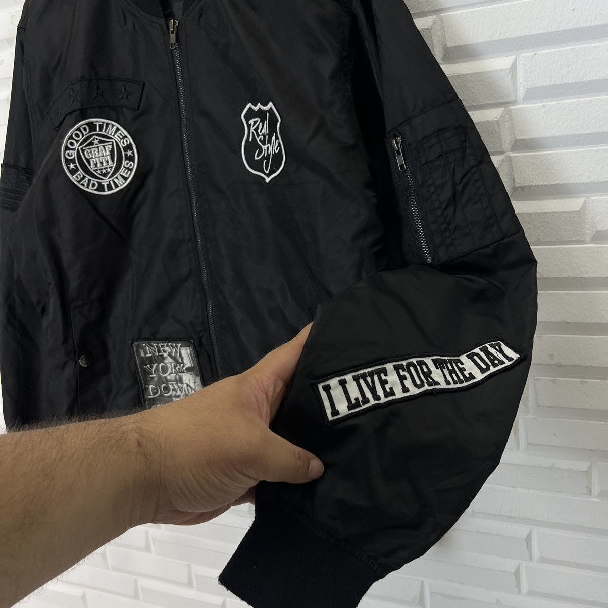 Japanese Brand VINTAGE BOMBER JACKET ORIGINAL GARMENTS AUTHENTIC FULLPATCHE Size US L / EU 52-54 / 3 - 7 Thumbnail