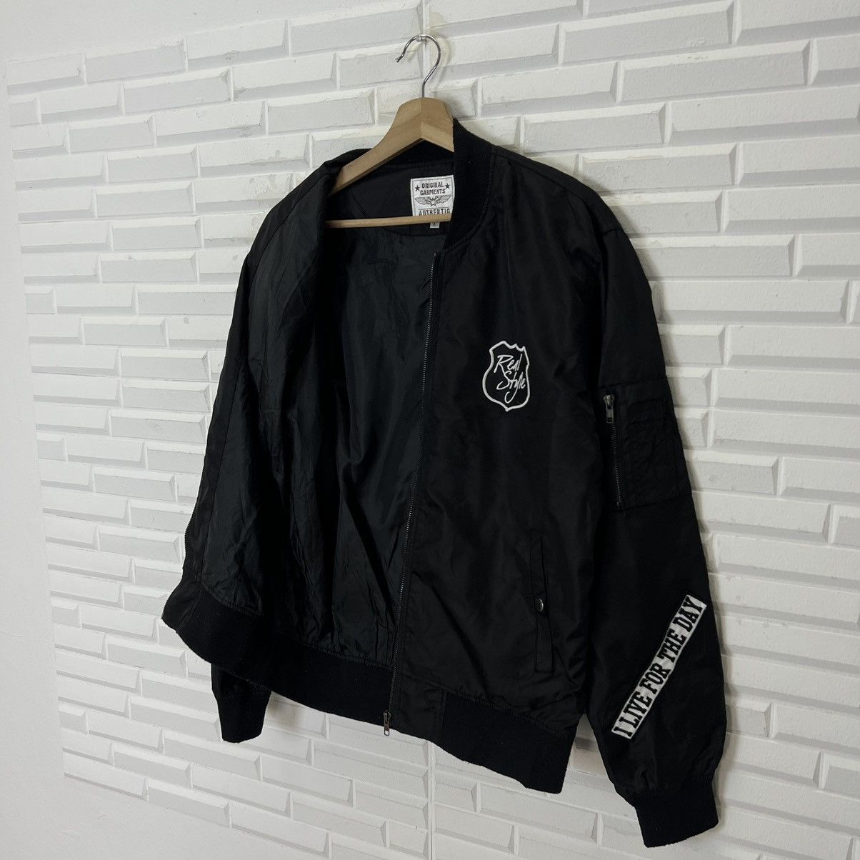 Japanese Brand VINTAGE BOMBER JACKET ORIGINAL GARMENTS AUTHENTIC FULLPATCHE Size US L / EU 52-54 / 3 - 12 Thumbnail