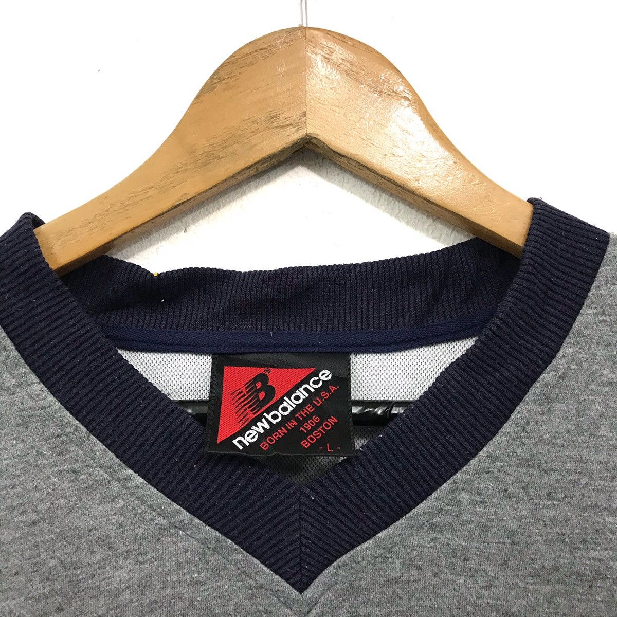 New Balance Vintage New Balance Big Logo Spellout Size US M / EU 48-50 / 2 - 5 Thumbnail