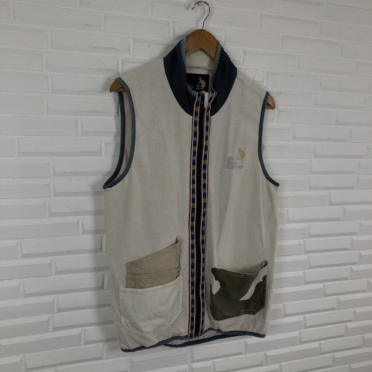 go slow caravan TANKTOP SLEEVELESS GO SLOW CARAVAN MULTI COLOUR RARE DESIGN Size US XL / EU 56 / 4 - 2 Thumbnail
