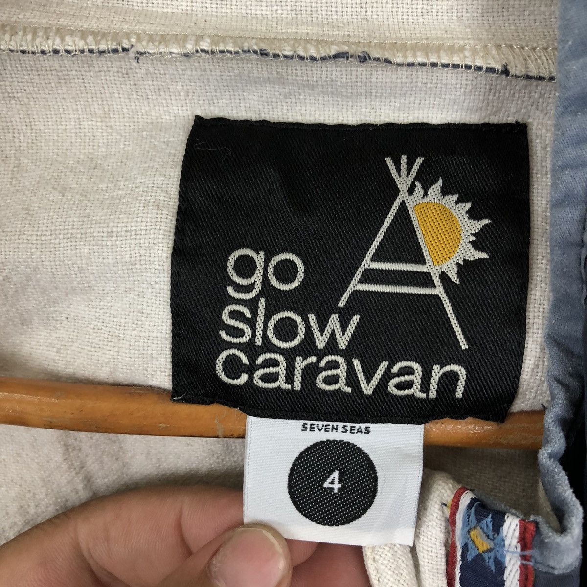 go slow caravan TANKTOP SLEEVELESS GO SLOW CARAVAN MULTI COLOUR RARE DESIGN Size US XL / EU 56 / 4 - 9 Thumbnail