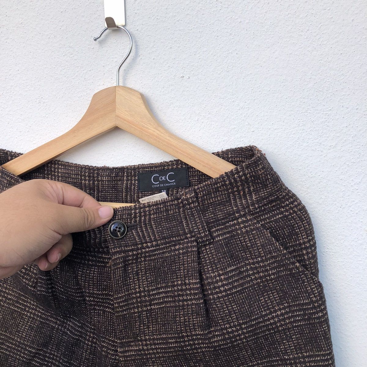 Japanese Brand COUP DE CHANCE WOOL SHORT PANTS NICE DESIGN Size US 30 / EU 46 - 4 Thumbnail