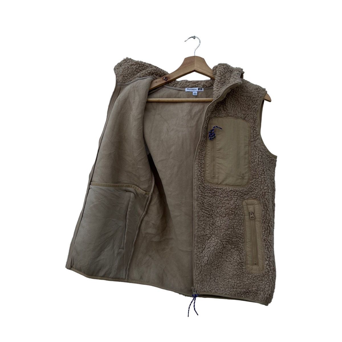 Vintage VINTAGE J.W. ANDERSON UNIQLO JAPAN FLEECE VEST HOODIE Size US S / EU 44-46 / 1 - 8 Thumbnail