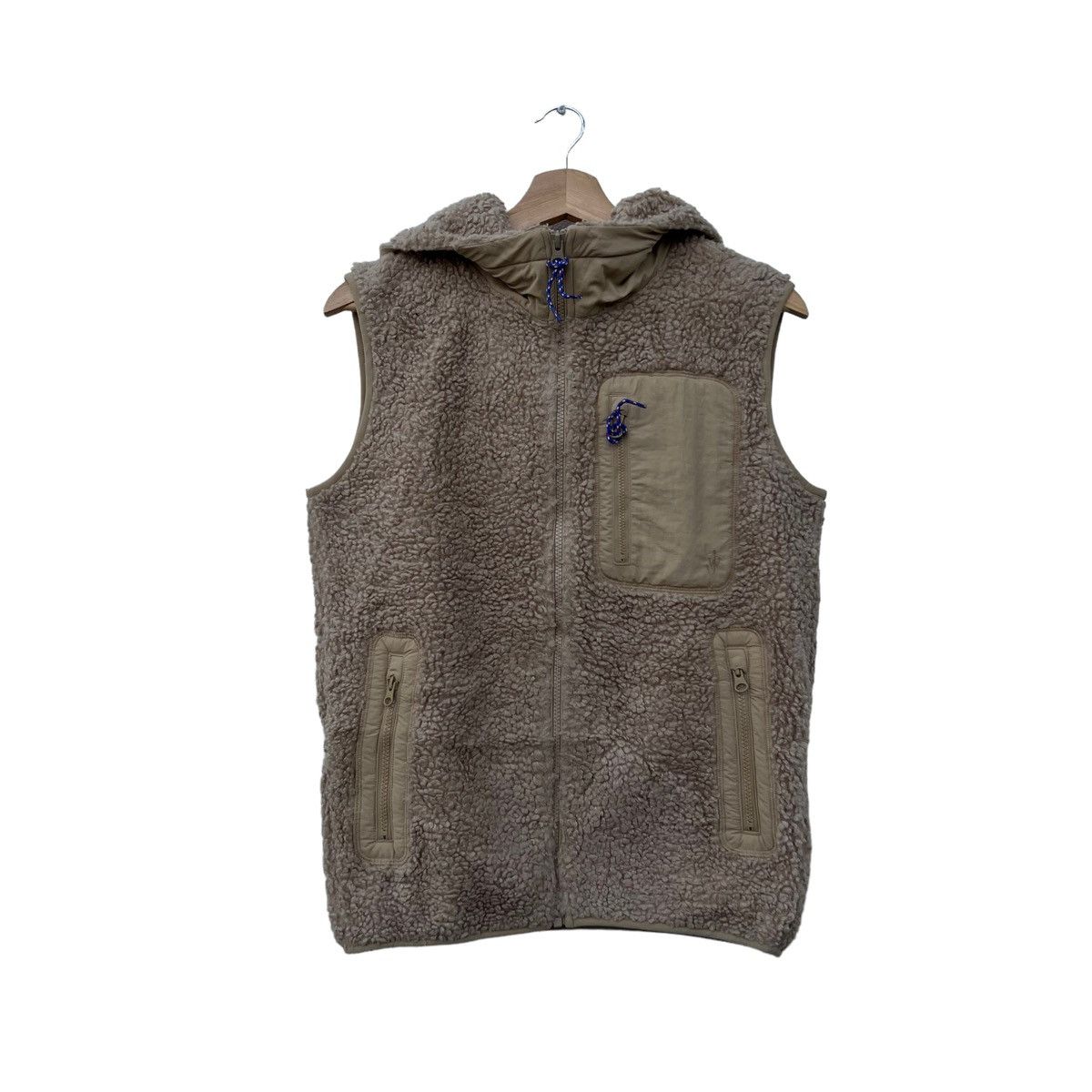 Vintage VINTAGE J.W. ANDERSON UNIQLO JAPAN FLEECE VEST HOODIE Size US S / EU 44-46 / 1 - 1 Thumbnail