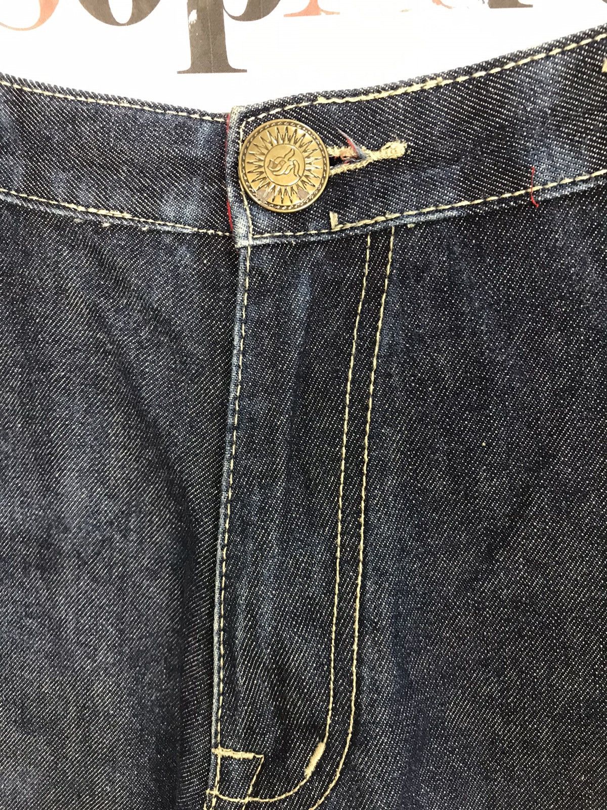 Japanese Brand Kanji Jeans Loose Fit Leather Pocket Design Size US 39 - 5 Thumbnail