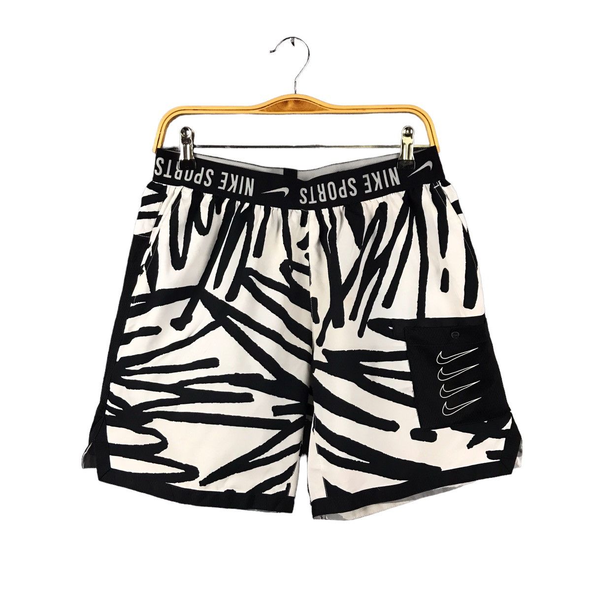 Nike VINTAGE NIKE SPORT SHORT PANT ZEBRAS PANTS Size US 30 / EU 46 - 1 Thumbnail