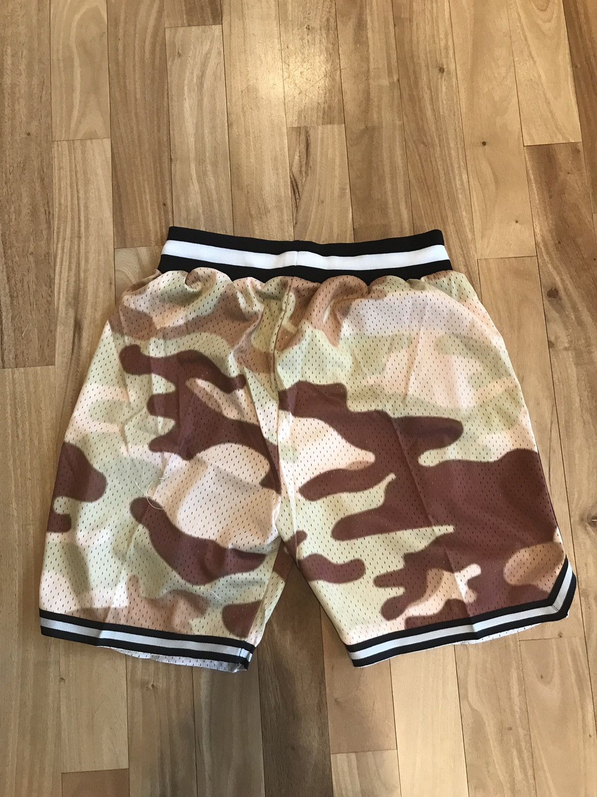 Other Mesh Basketball Shorts Desert Camo S Size US 28 / EU 44 - 2 Thumbnail
