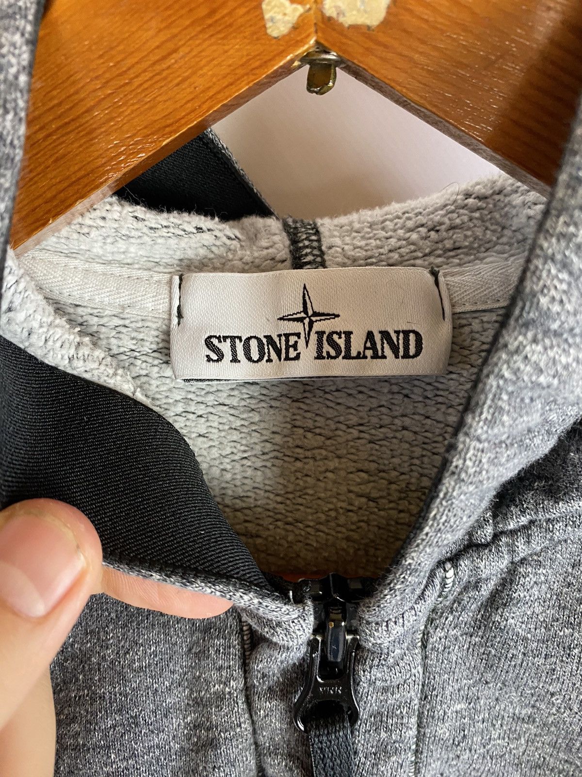 Stone Island Stone Island Zip Up Hoodie Size US L / EU 52-54 / 3 - 4 Thumbnail