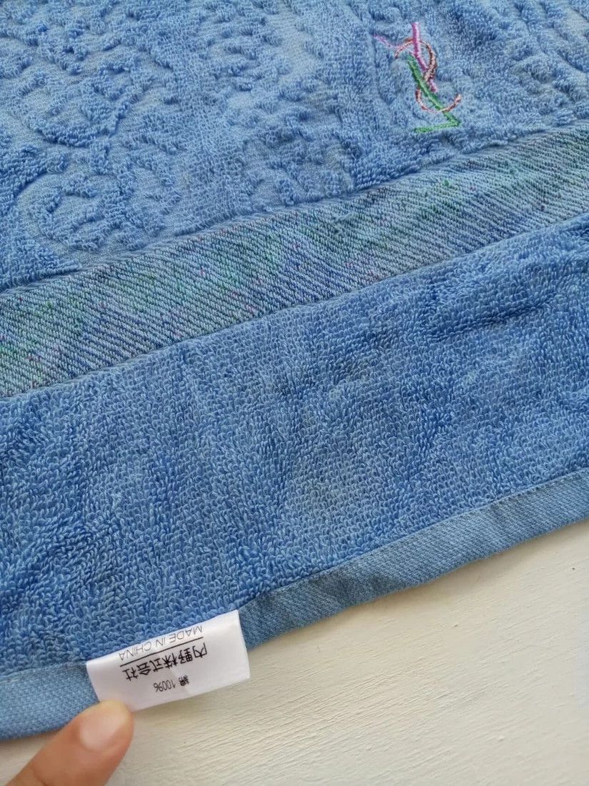 Yves Saint Laurent Handky Yves Saint Laurent / YSL Flower Handkerchief towel Size ONE SIZE - 4 Thumbnail