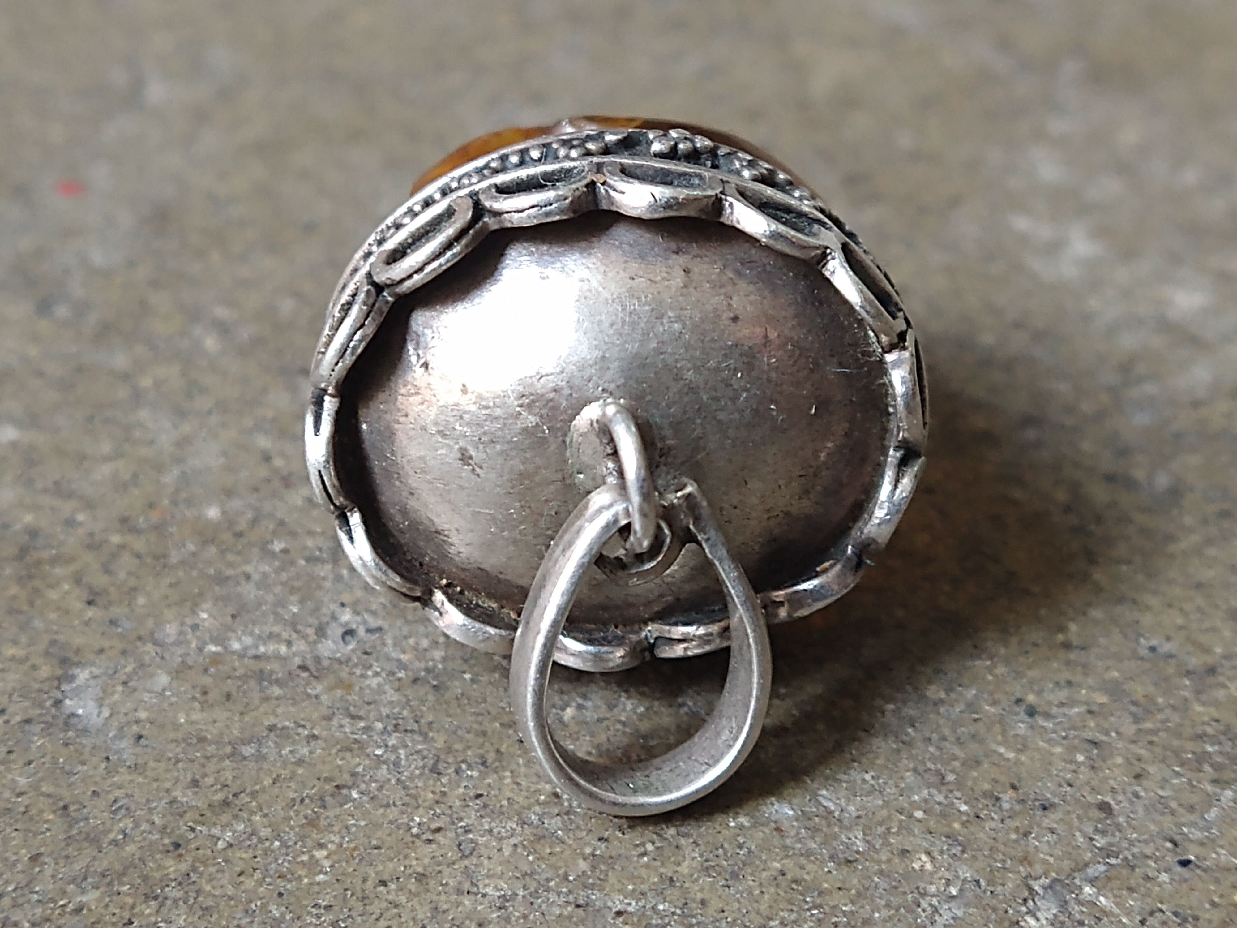 Jewelry Vintage Sterling Silver Pendant Orange Skull Crown Size ONE SIZE - 12 Thumbnail
