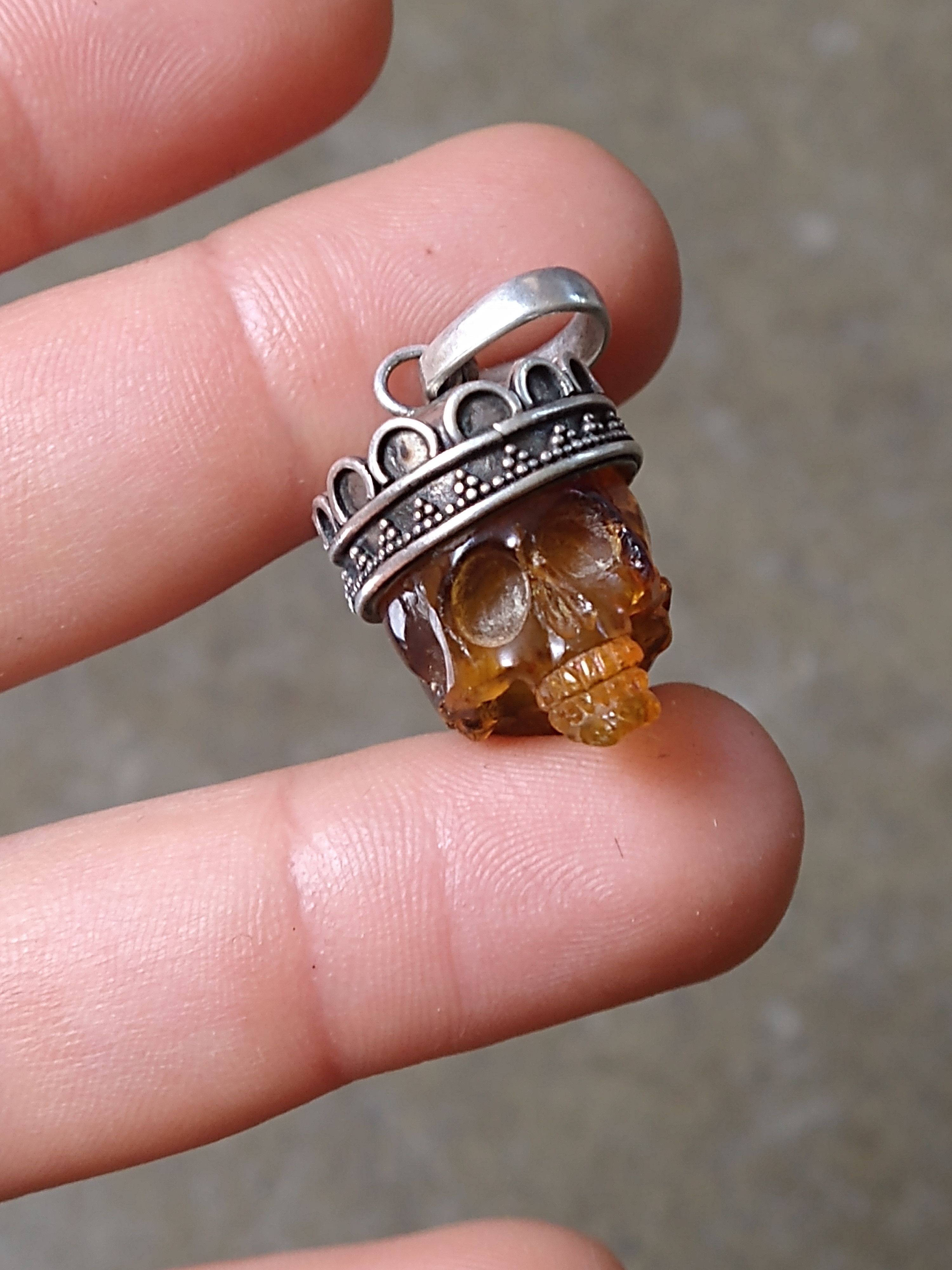 Jewelry Vintage Sterling Silver Pendant Orange Skull Crown Size ONE SIZE - 13 Thumbnail