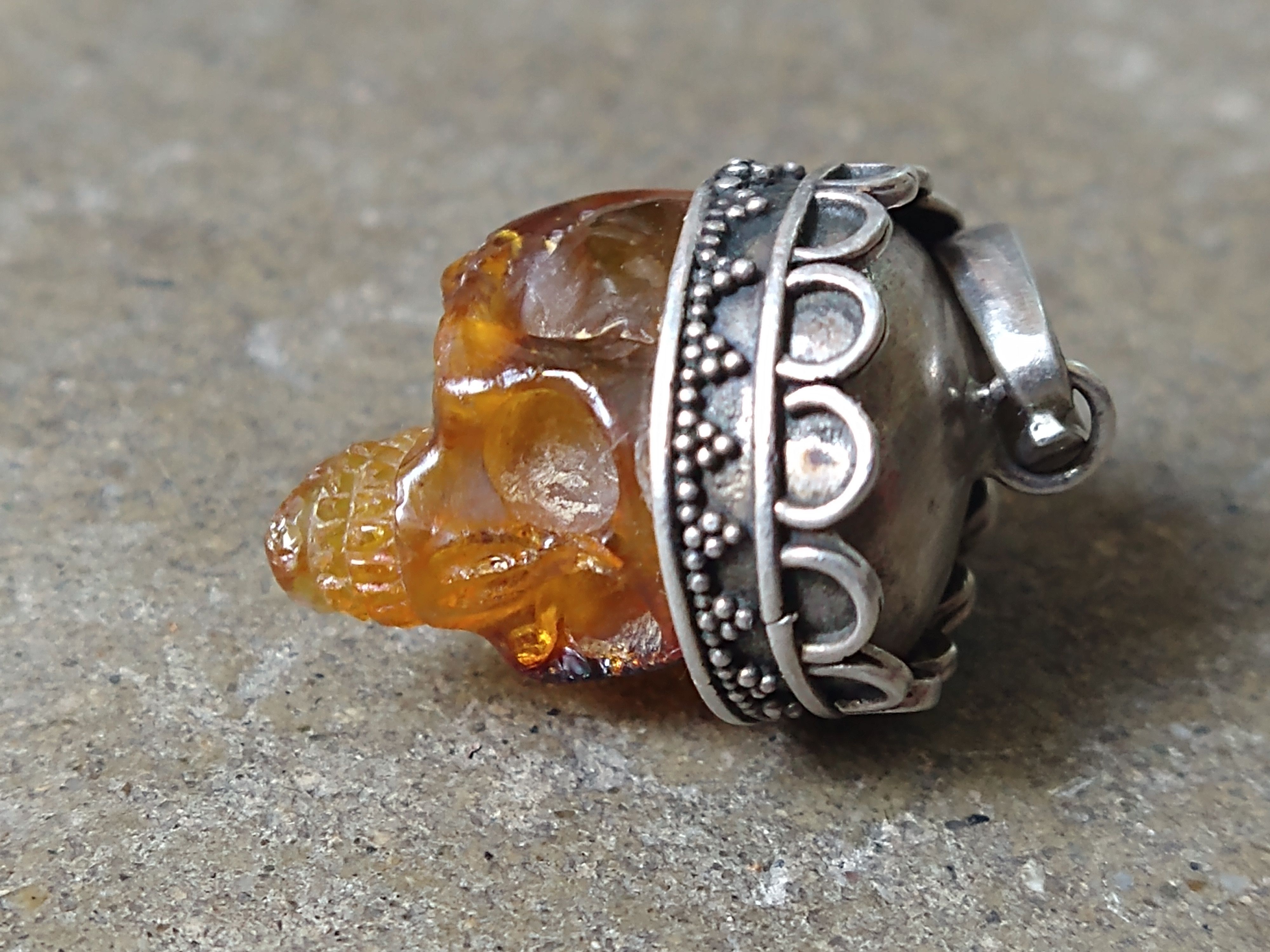Jewelry Vintage Sterling Silver Pendant Orange Skull Crown Size ONE SIZE - 4 Thumbnail