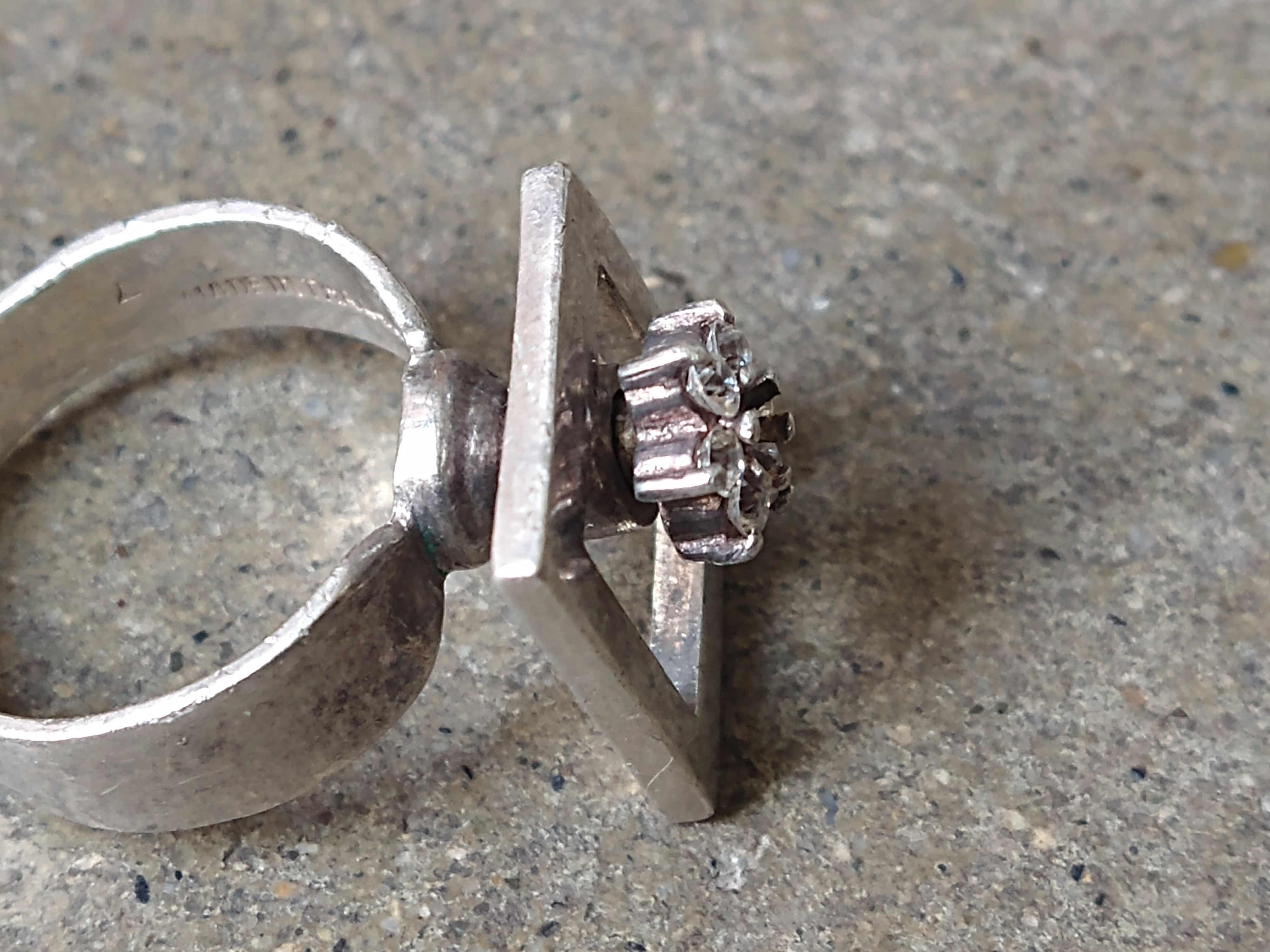 Jewelry × Vintage Vintage Sterling Silver Ring Size 7.25 CZ Modern Avant Garde Size ONE SIZE - 11 Thumbnail