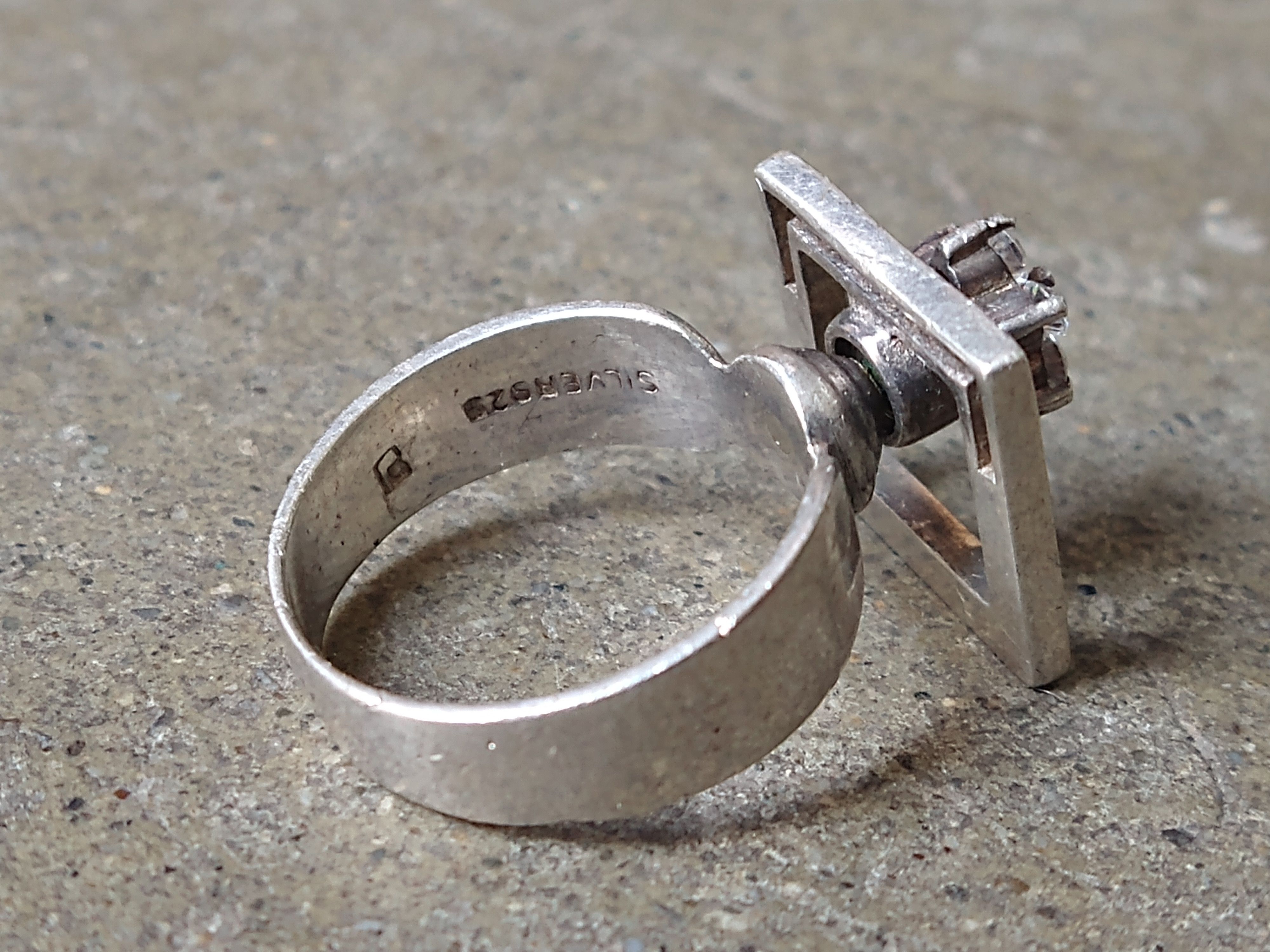 Jewelry × Vintage Vintage Sterling Silver Ring Size 7.25 CZ Modern Avant Garde Size ONE SIZE - 6 Thumbnail