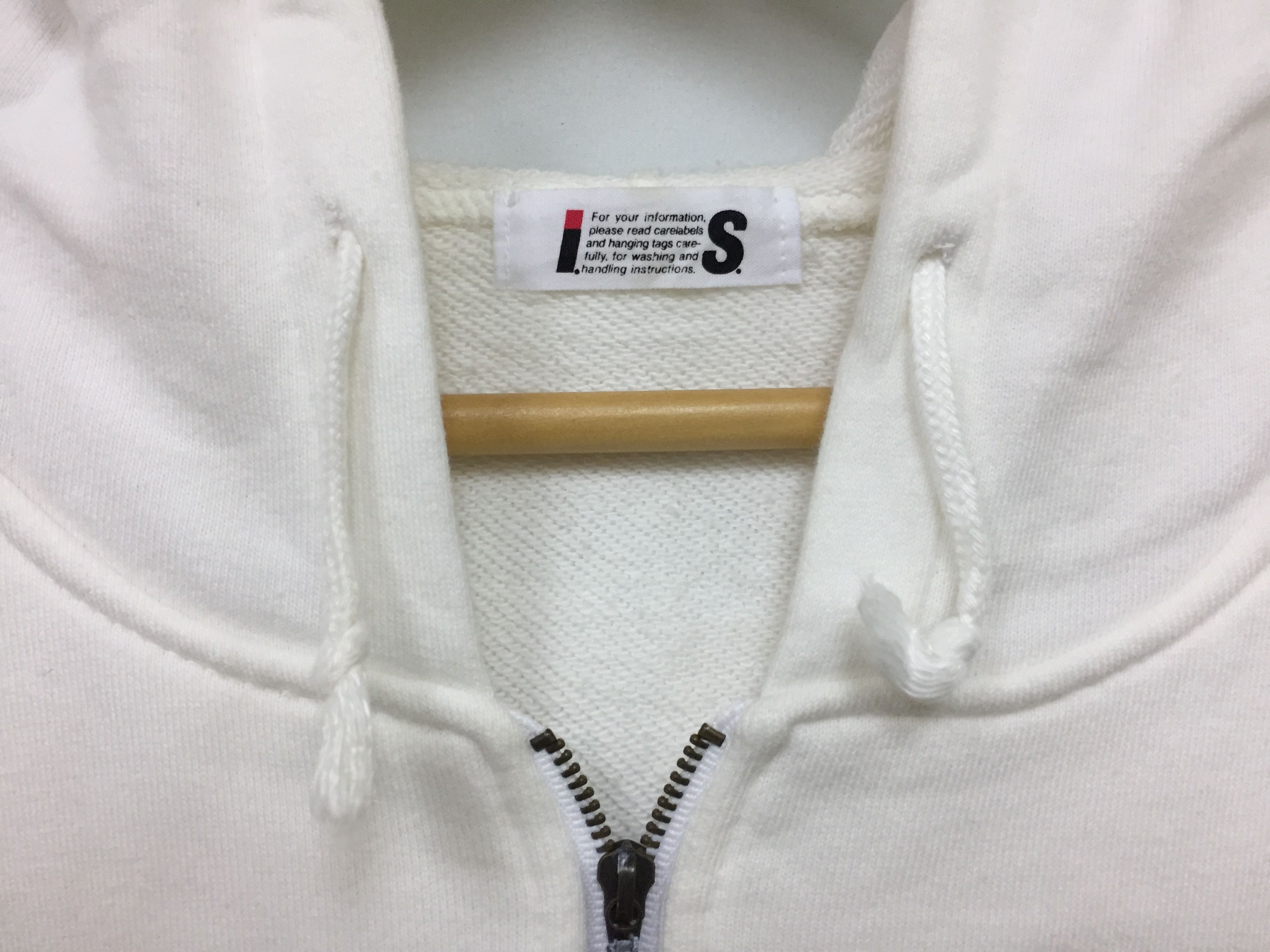 90's IS iconic logo crop hoodie