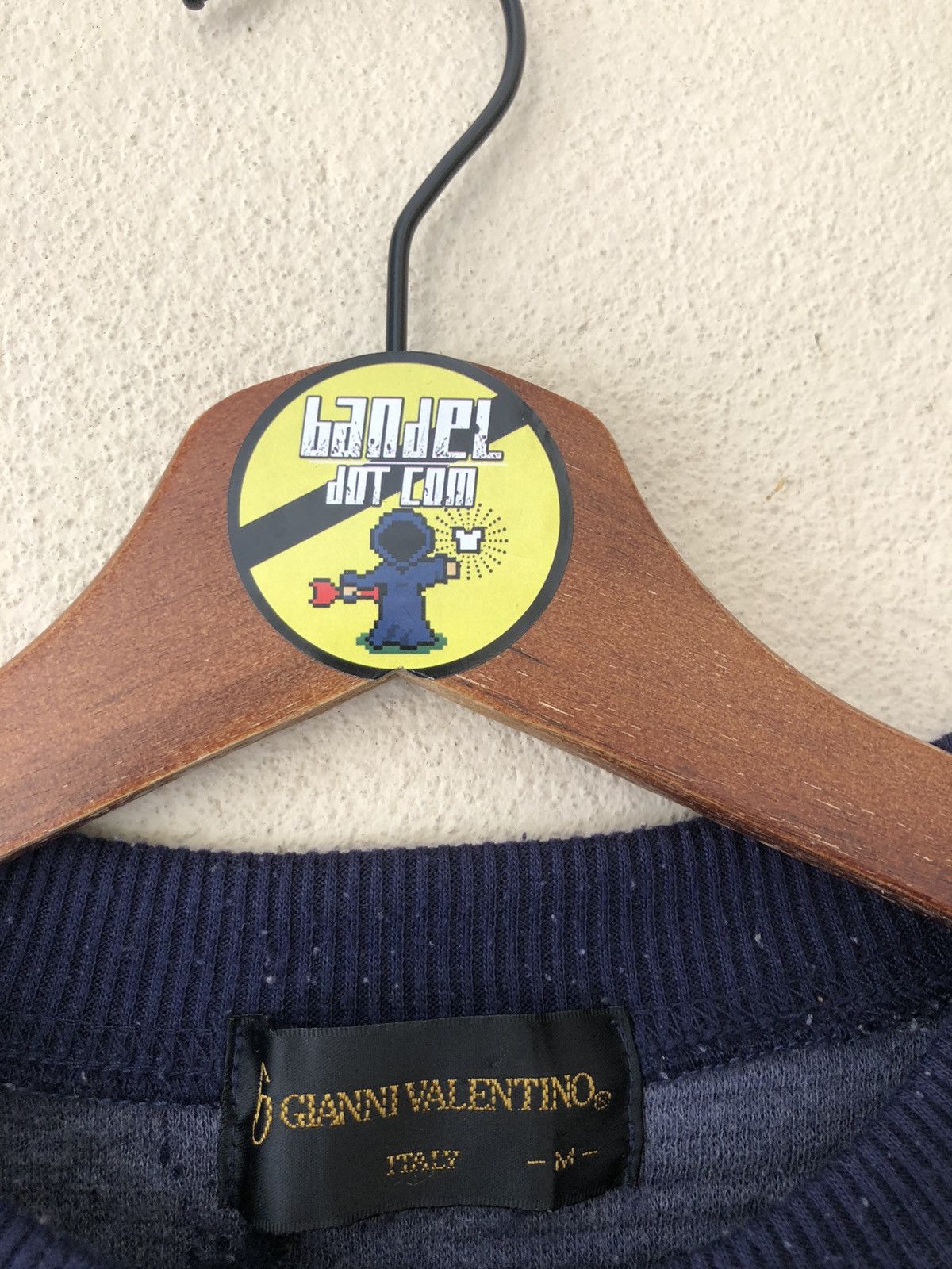 Gianni Valentino × Valentino × Vintage Vintage Gianni Valentino Golden Embroidered Sweatshirt Size US M / EU 48-50 / 2 - 7 Thumbnail
