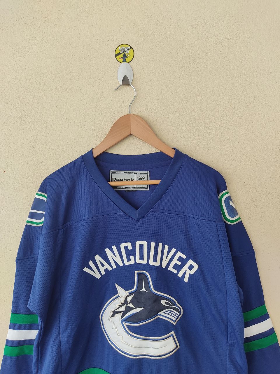 NHL × Reebok REEBOK VANCOUVER NHL TEAM JERSEYS FITS M Size US M / EU 48-50 / 2 - 2 Thumbnail