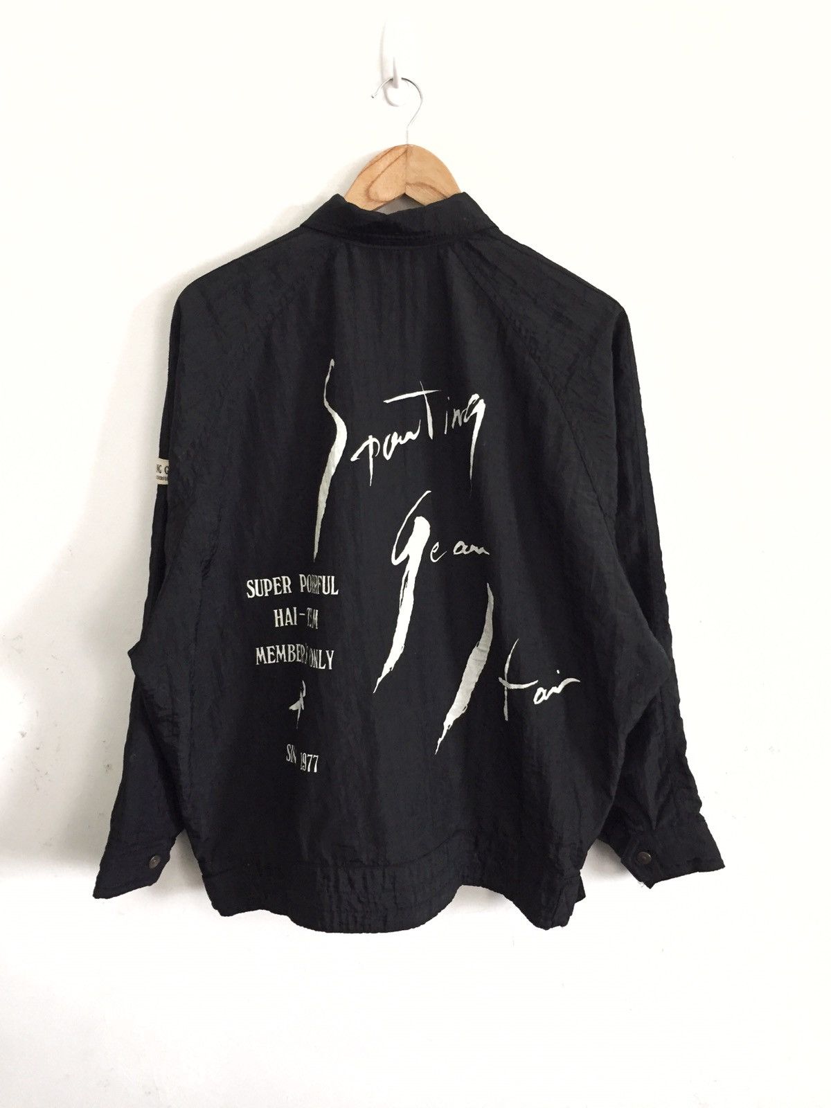 Hai Sporting Gear 1977 Super Powerful Hai-Team Members Only Jacket Size US L / EU 52-54 / 3 - 1 Thumbnail