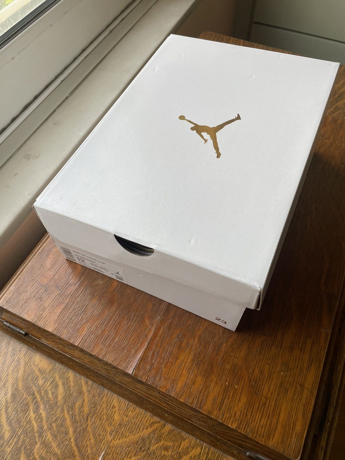 Jordan Brand Air Jordan Low 1 Yellow Strike / Pollen / White Size US 10.5 / EU 43-44 - 9 Thumbnail