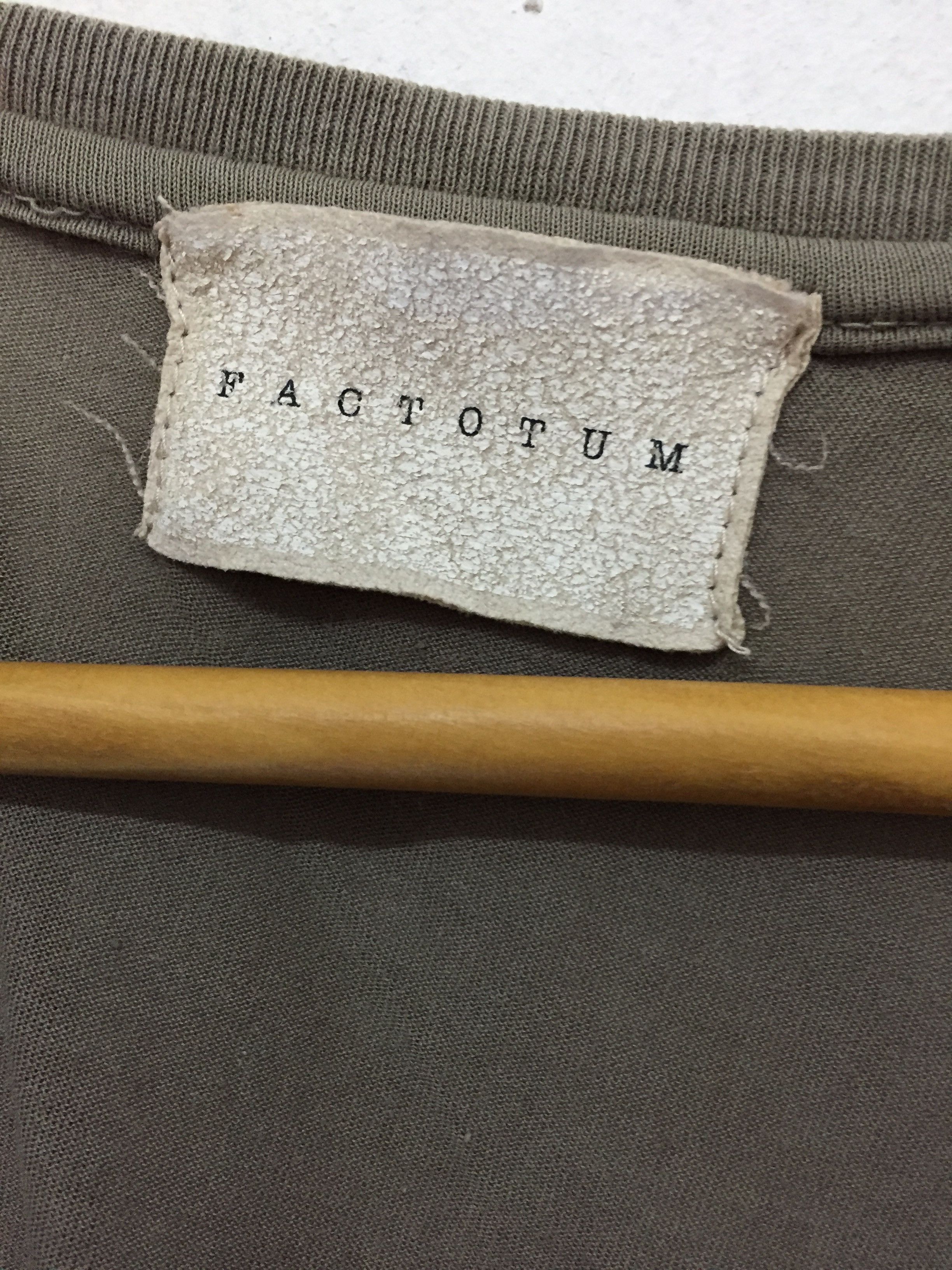 FACTOTUM Factotum paisley abstract war design tee Size US M / EU 48-50 / 2 - 11 Thumbnail