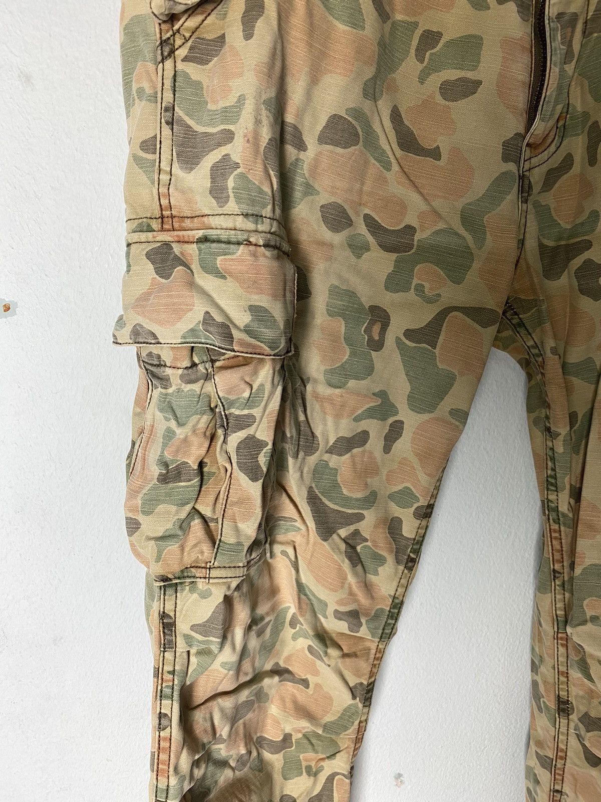 Japanese Brand × Vintage Vintage Camo Cargo Pant Tactical Pocket Size US 31 - 5 Thumbnail
