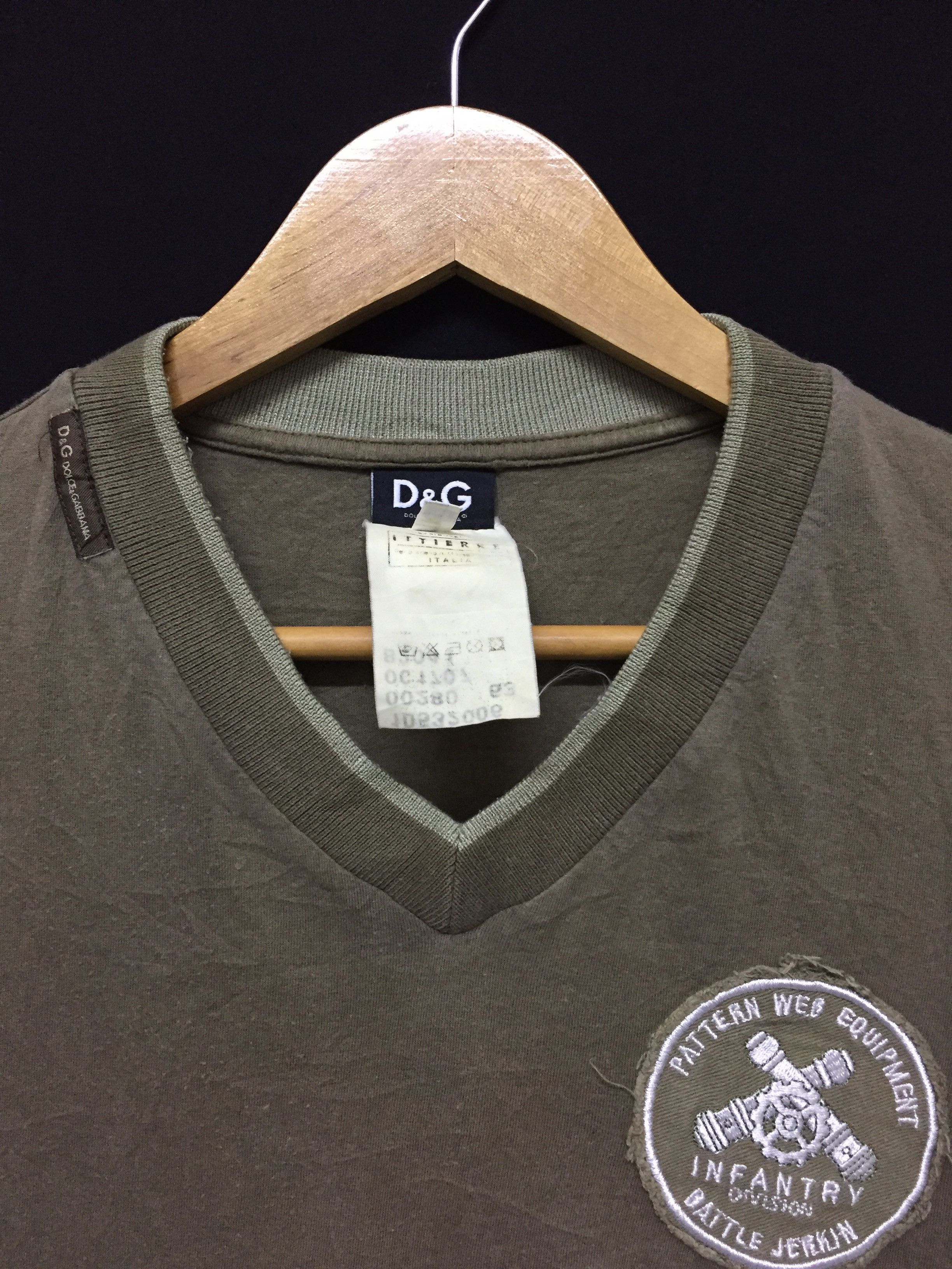 Dolce & Gabbana Vtg Dolce & Gabbana olive patch logo LS Size US M / EU 48-50 / 2 - 5 Thumbnail