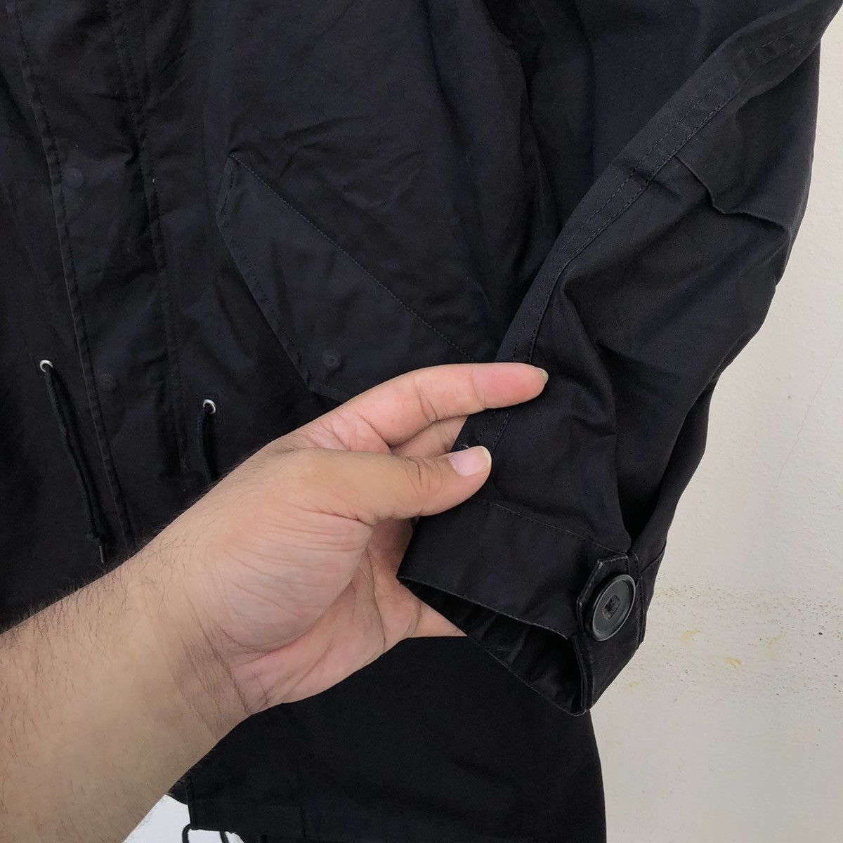 Japanese Brand ULTIMATEBLACK UNIQLO UNDERCOVER GORETEX DESIGN PARKA JACKET Size US S / EU 44-46 / 1 - 5 Thumbnail