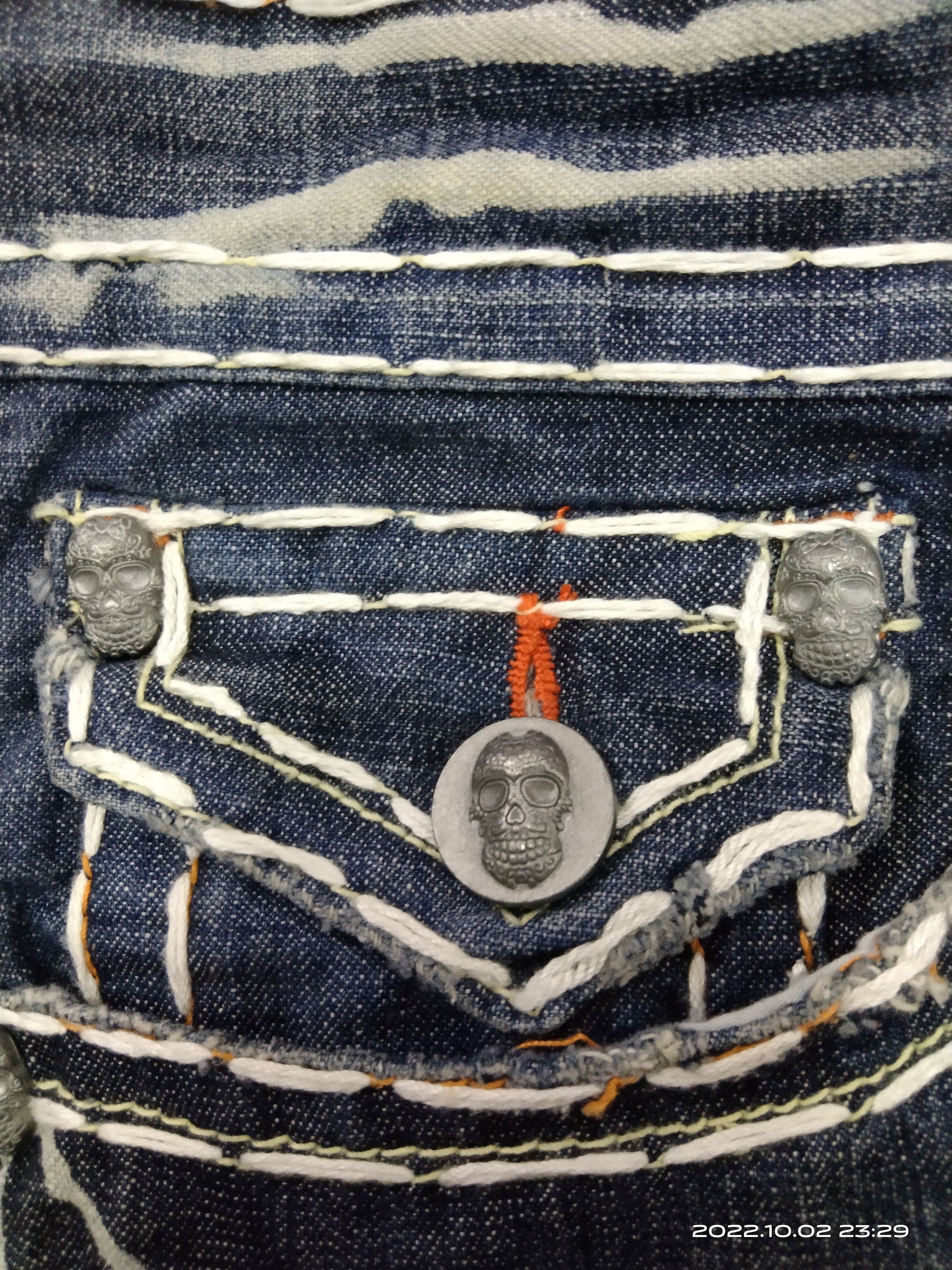 Japanese Brand THRASH RIPED LAGUNA BEACH DENIM PANTS Size US 33 - 10 Thumbnail