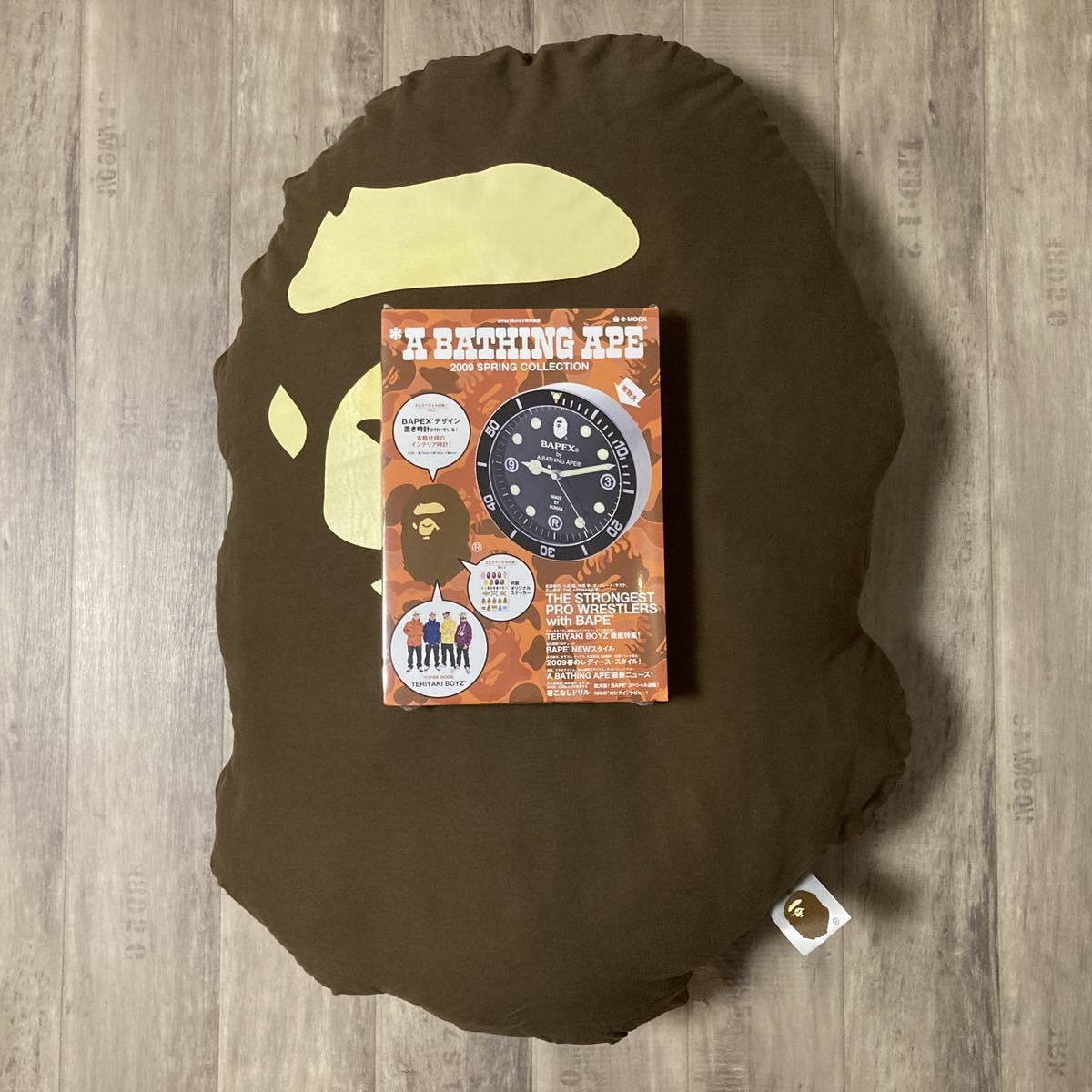 Bape 🔥NFS limited🔥 APE HEAD BIG cushion Pillow BAPE HOME NIGO Size ONE SIZE - 2 Thumbnail