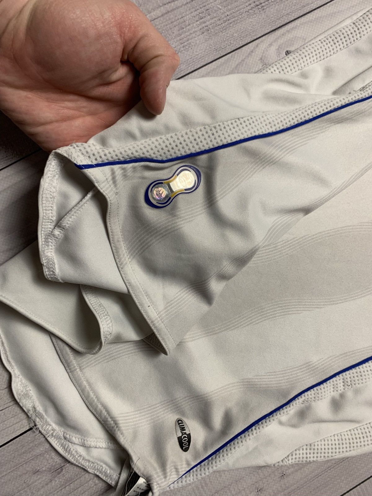 Adidas × Chelsea Soccer × Vintage Vintage adidas soccer jersey Chelsea 11 Drogba size S Size US S / EU 44-46 / 1 - 8 Thumbnail