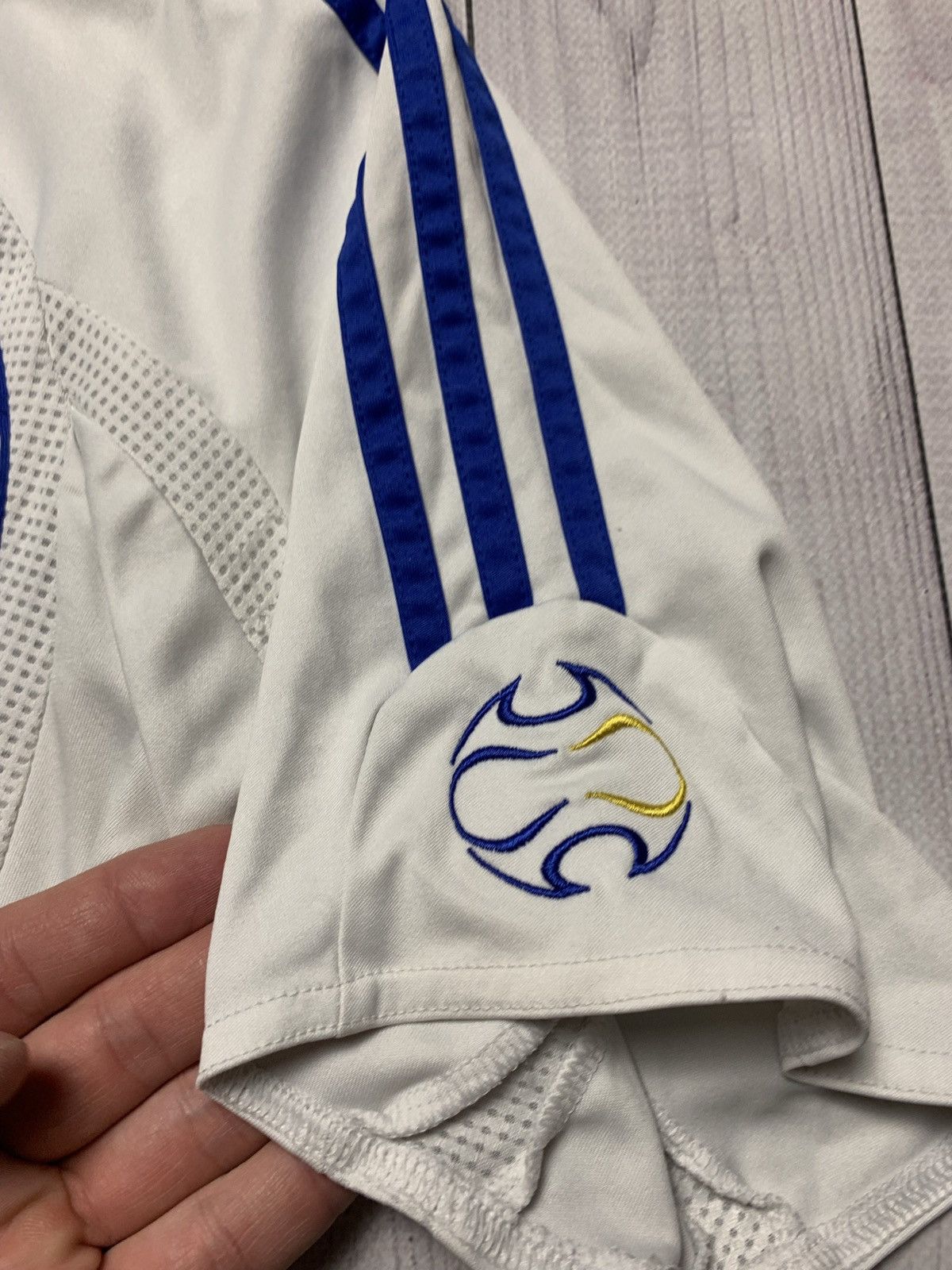Adidas × Chelsea Soccer × Vintage Vintage adidas soccer jersey Chelsea 11 Drogba size S Size US S / EU 44-46 / 1 - 7 Thumbnail