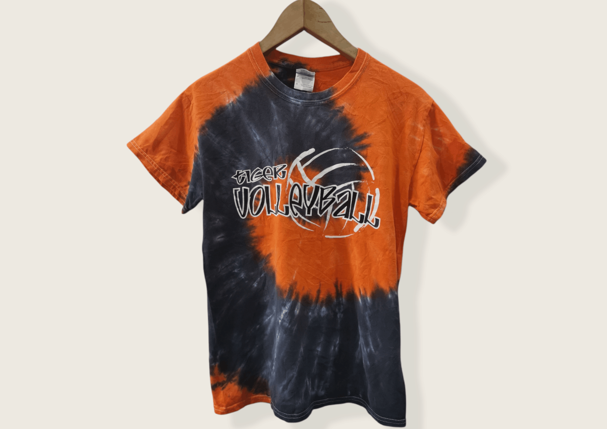 Gildan Tiger Volleyball Tie-Dye Shirt x Custom Size US S / EU 44-46 / 1 - 1 Thumbnail