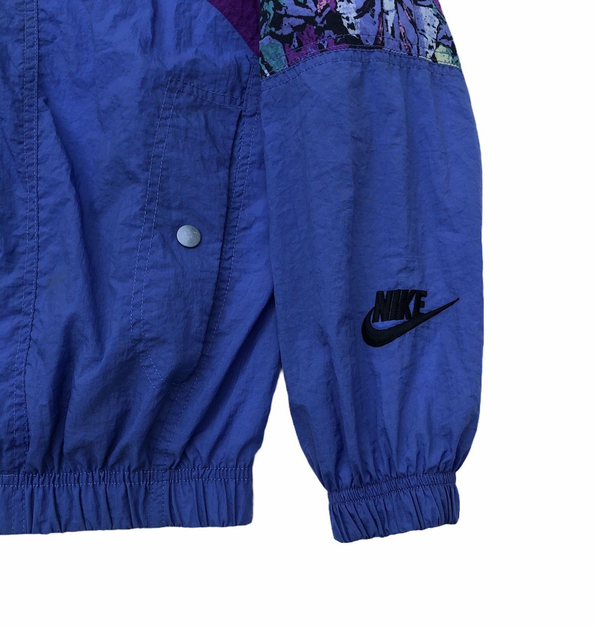 Nike Vintage Nike GTI Nylon Windbreaker Women Jacket Size S / US 4 / IT 40 - 6 Thumbnail